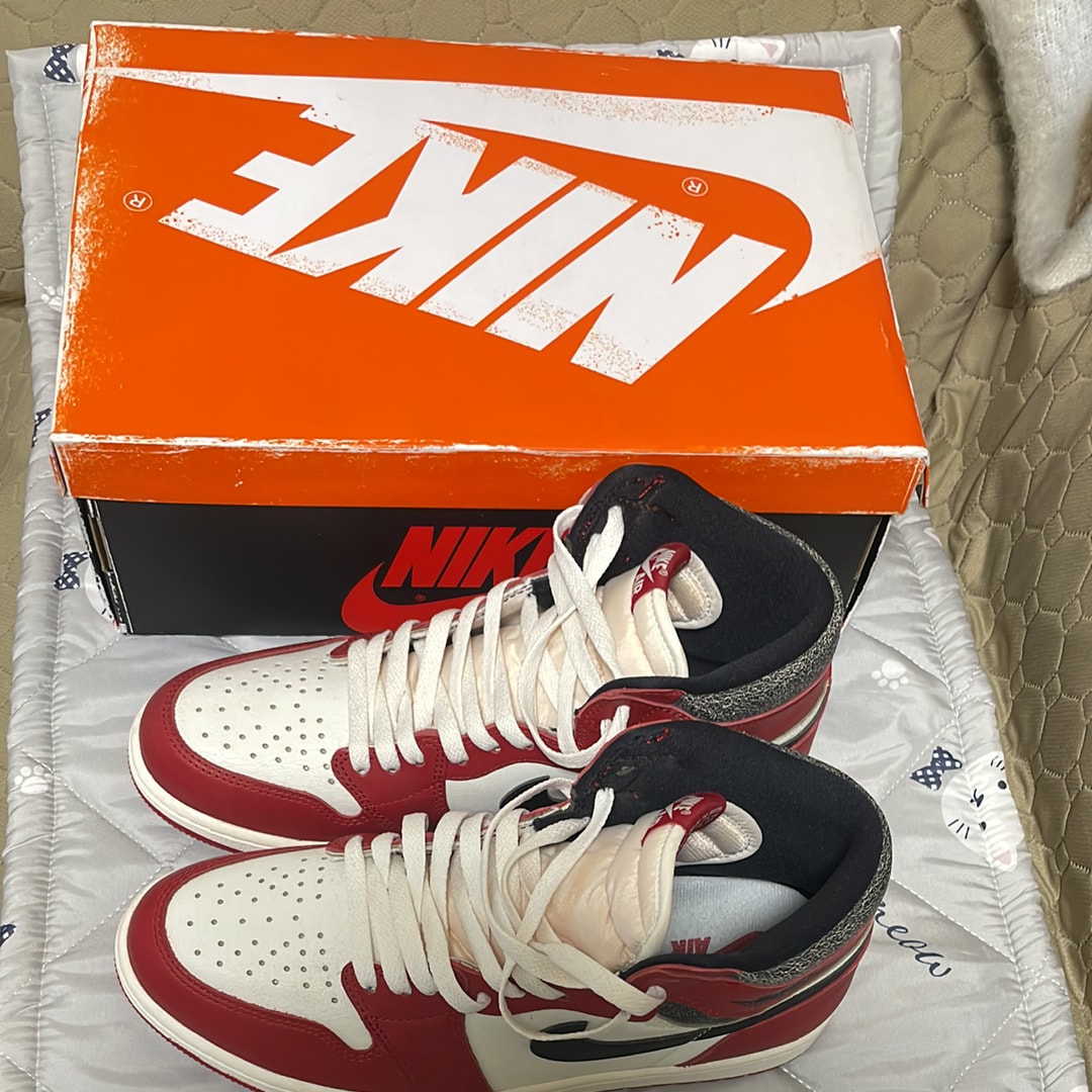 ナイキ エアジョーダン1 ハイ OG "ロスト&ファウンド/シカゴ"