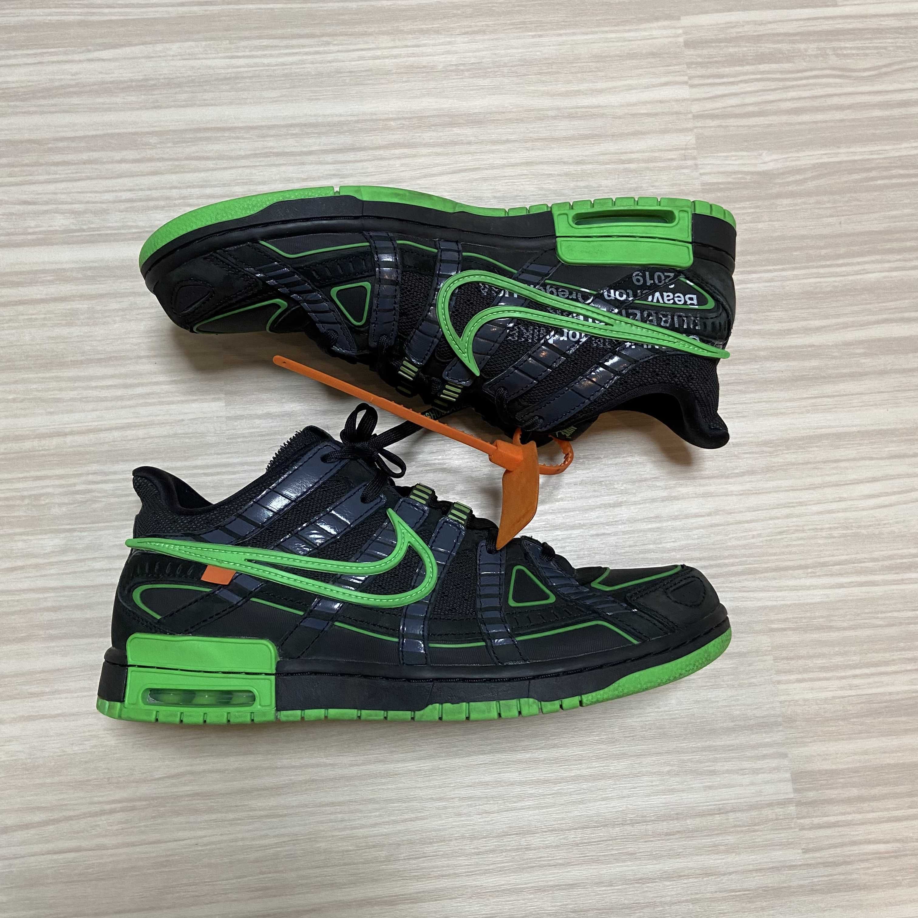 Off-White × Nike Air Rubber Dunk "Black/Green Strike"