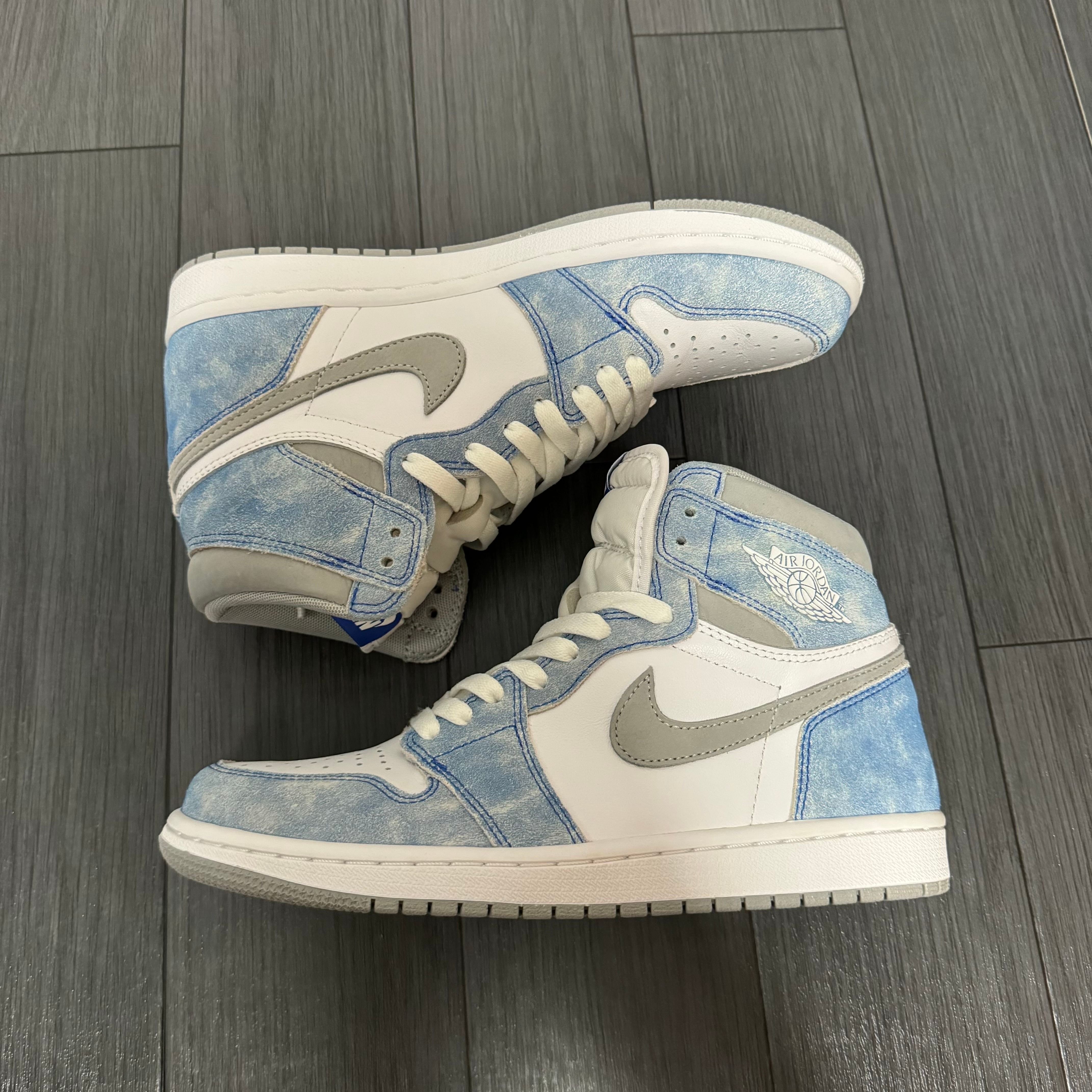 Nike Air Jordan 1 High OG "Hyper Royal"