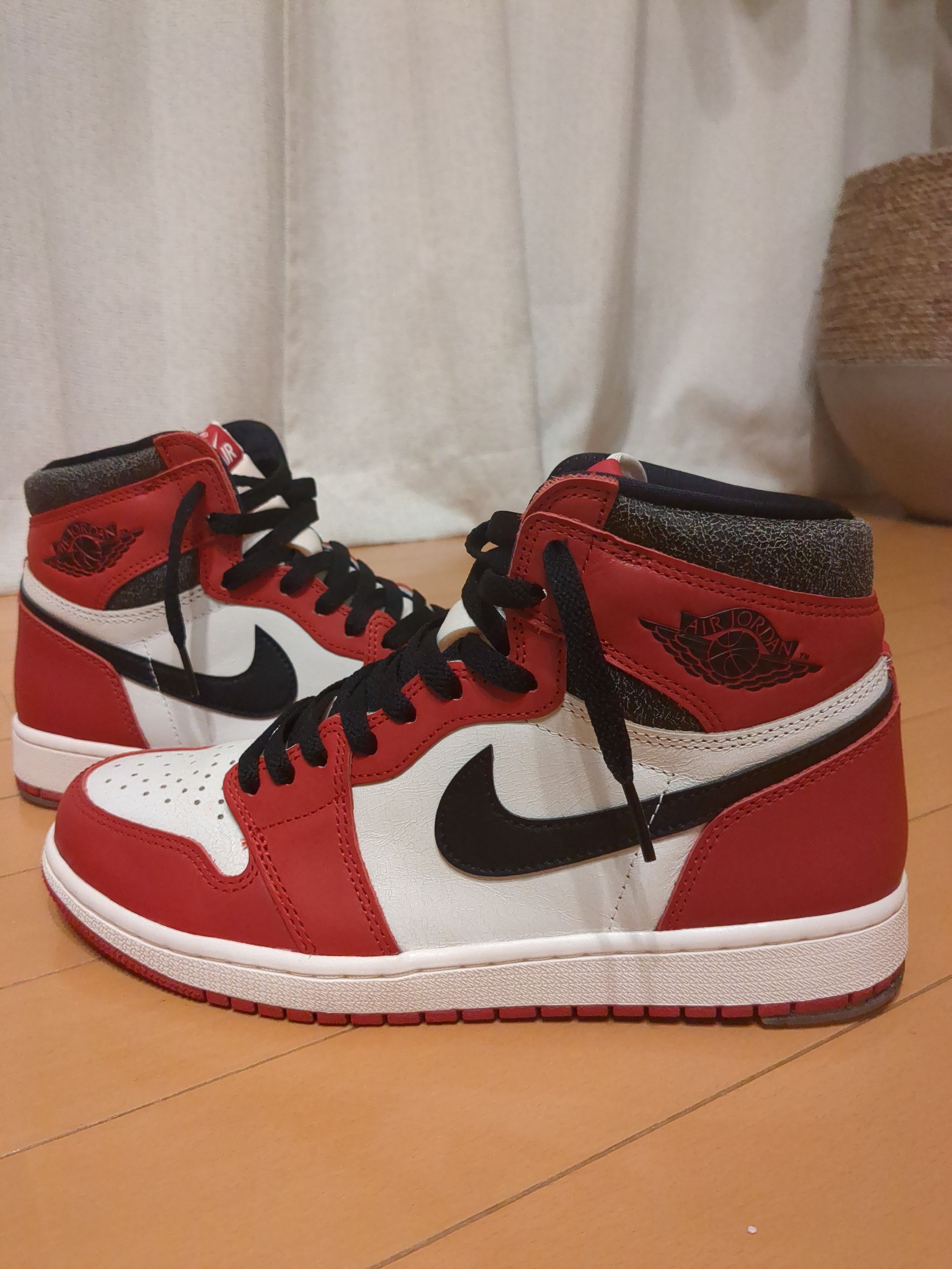 Nike Air Jordan 1 High OG "Lost & Found/Chicago"
