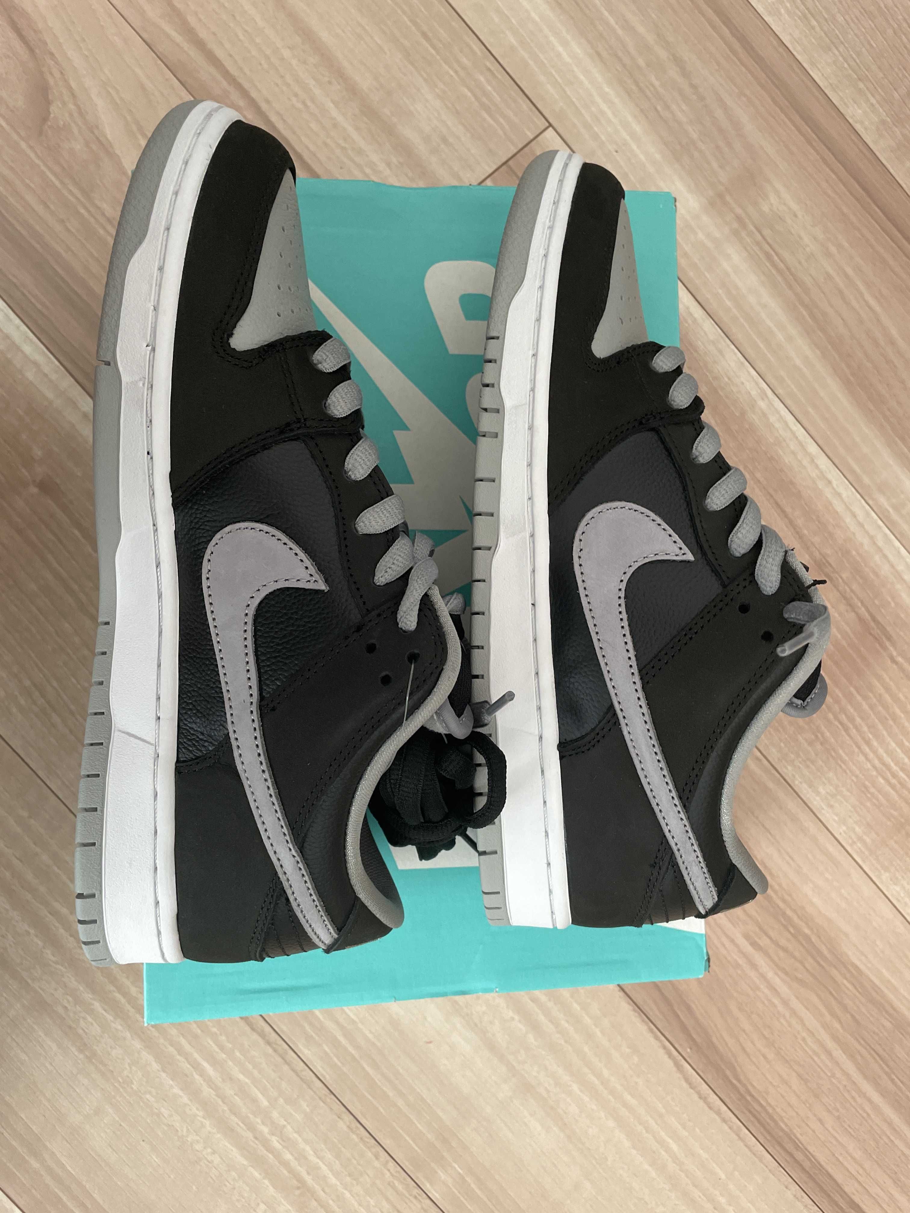 Nike SB Dunk Low "Shadow"