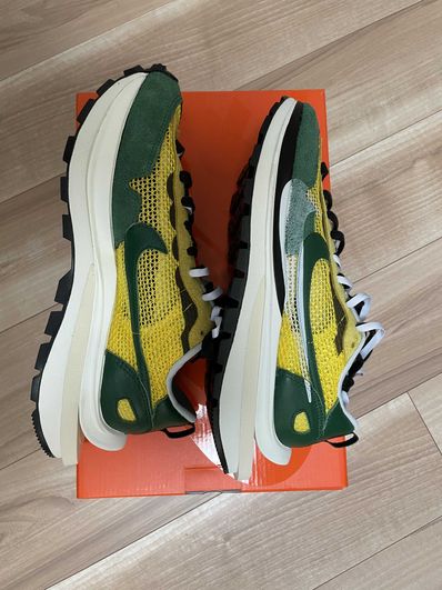 sacai × Nike Vapor Waffle "Tour Yellow/Stadium Green-Sail"