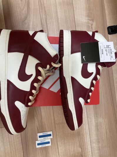 NIKE Women's DUNK HIGH "TEAM RED"