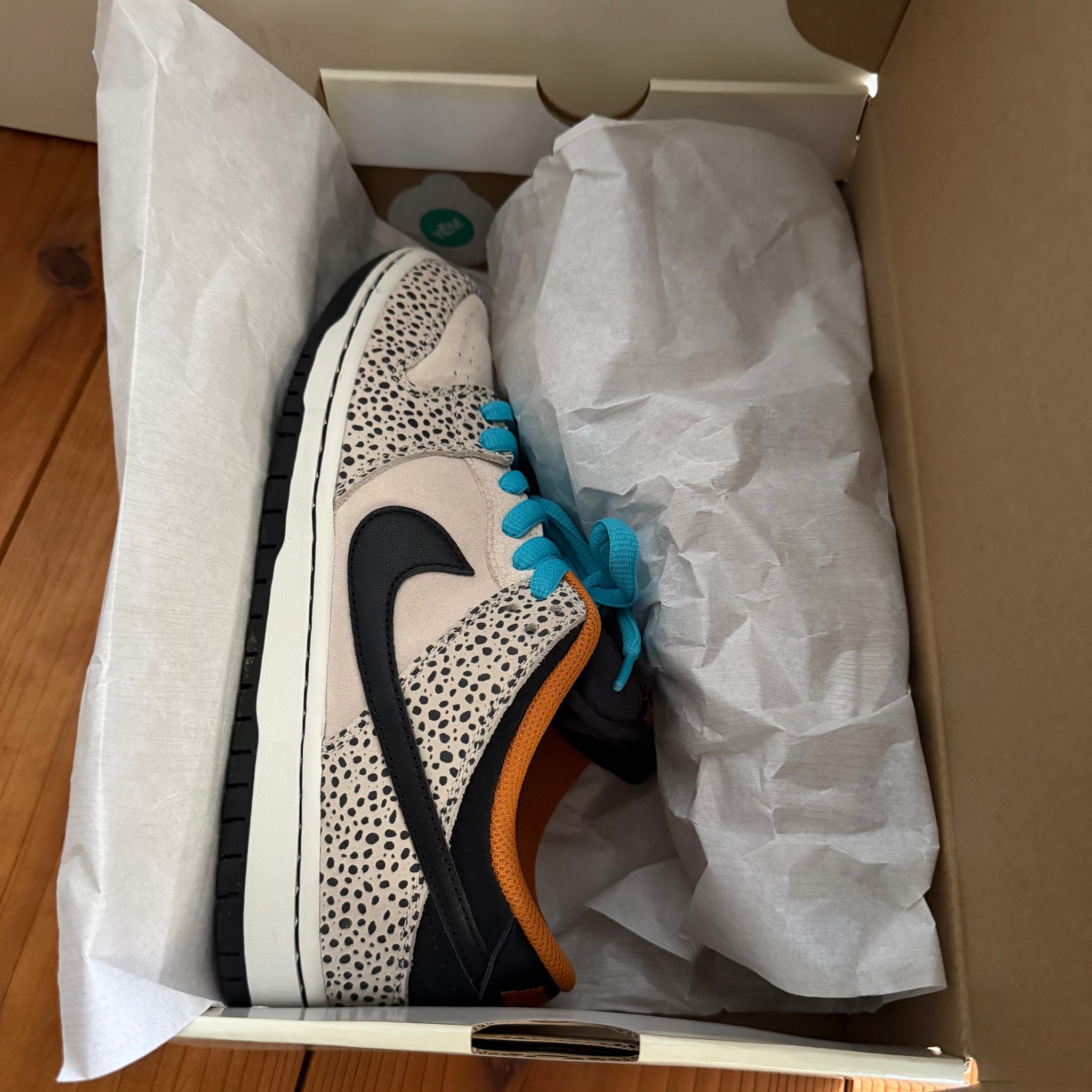 Nike SB Dunk Low Pro Electric Safari "Phantom and Black"