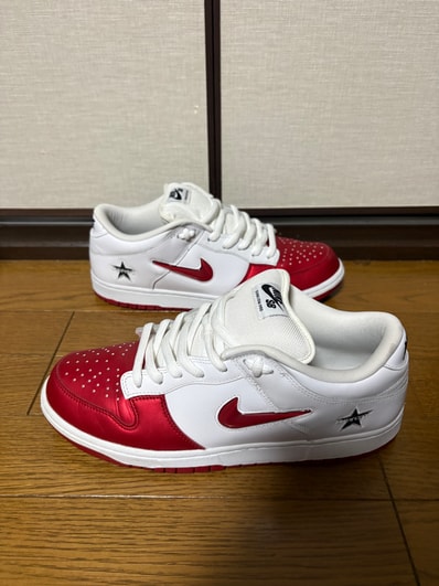 Supreme × Nike Dunk Low "Varsity Red/White"