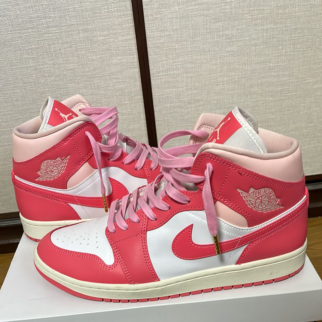 Nike Women's Air Jordan 1 Mid "Strawberries and Cream"