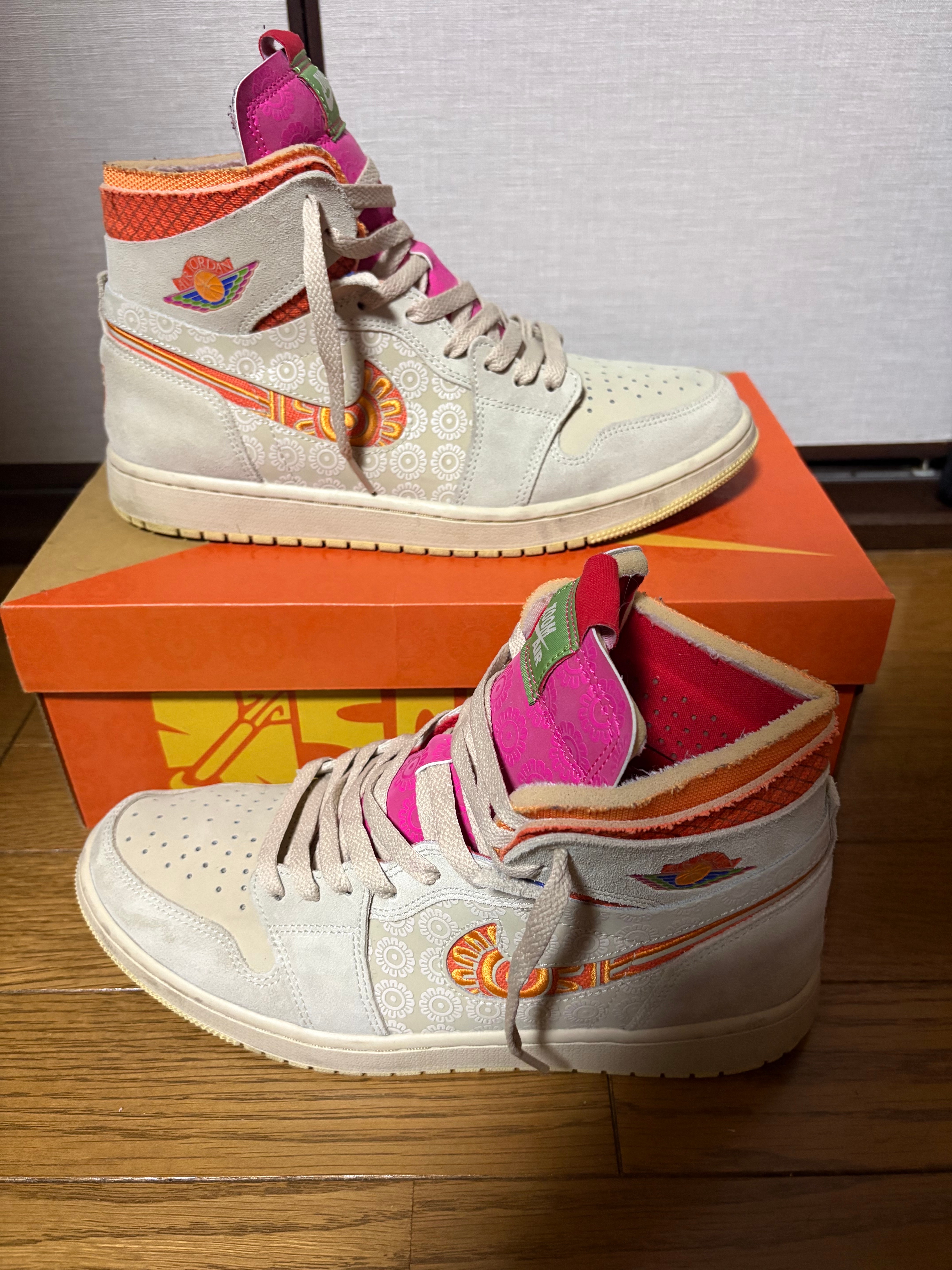 ナイキ エアジョーダン1 ズーム コンフォート ソモス ファミリア "ディア デ ムエルトス"