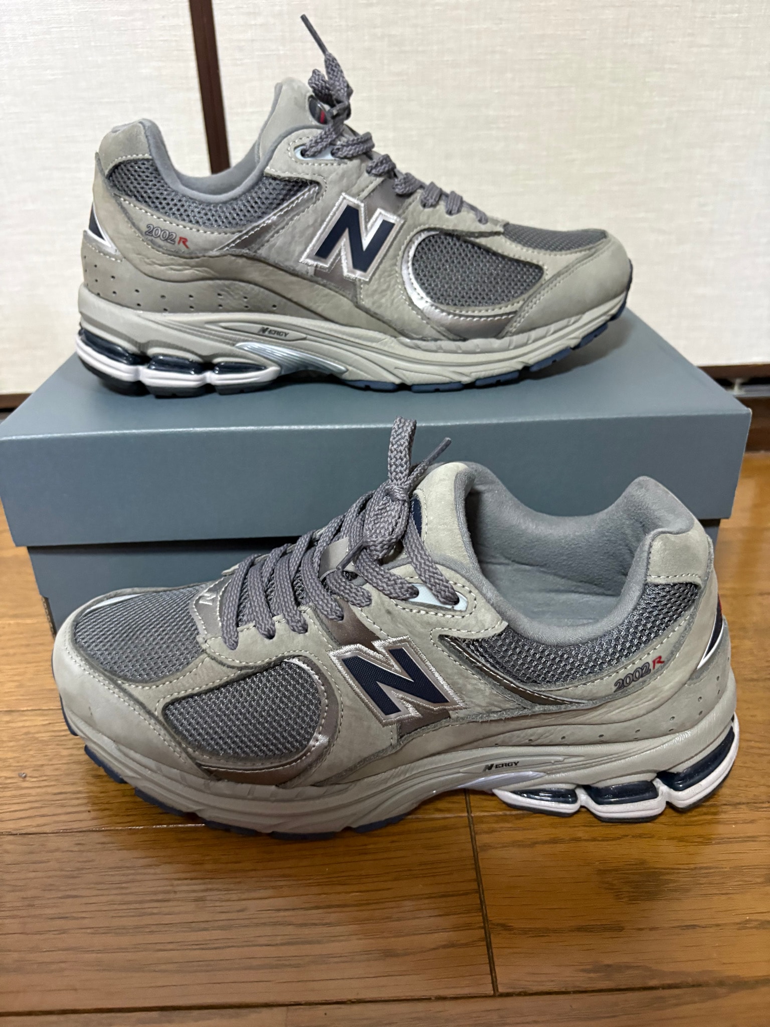 New Balance 2002R "Gray"