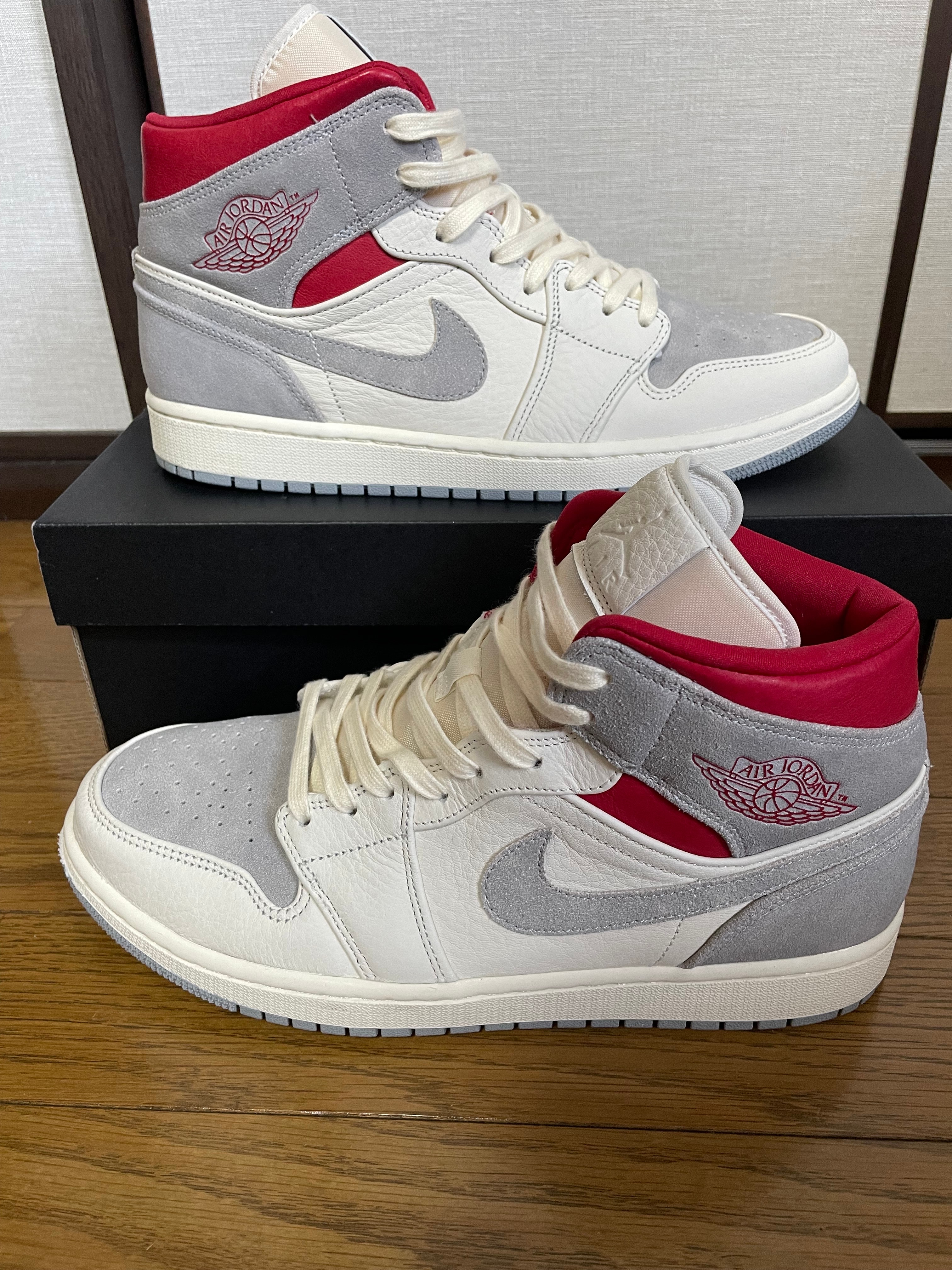 SNS×NIKE AIR JORDAN 1 MID "GREY/RED"