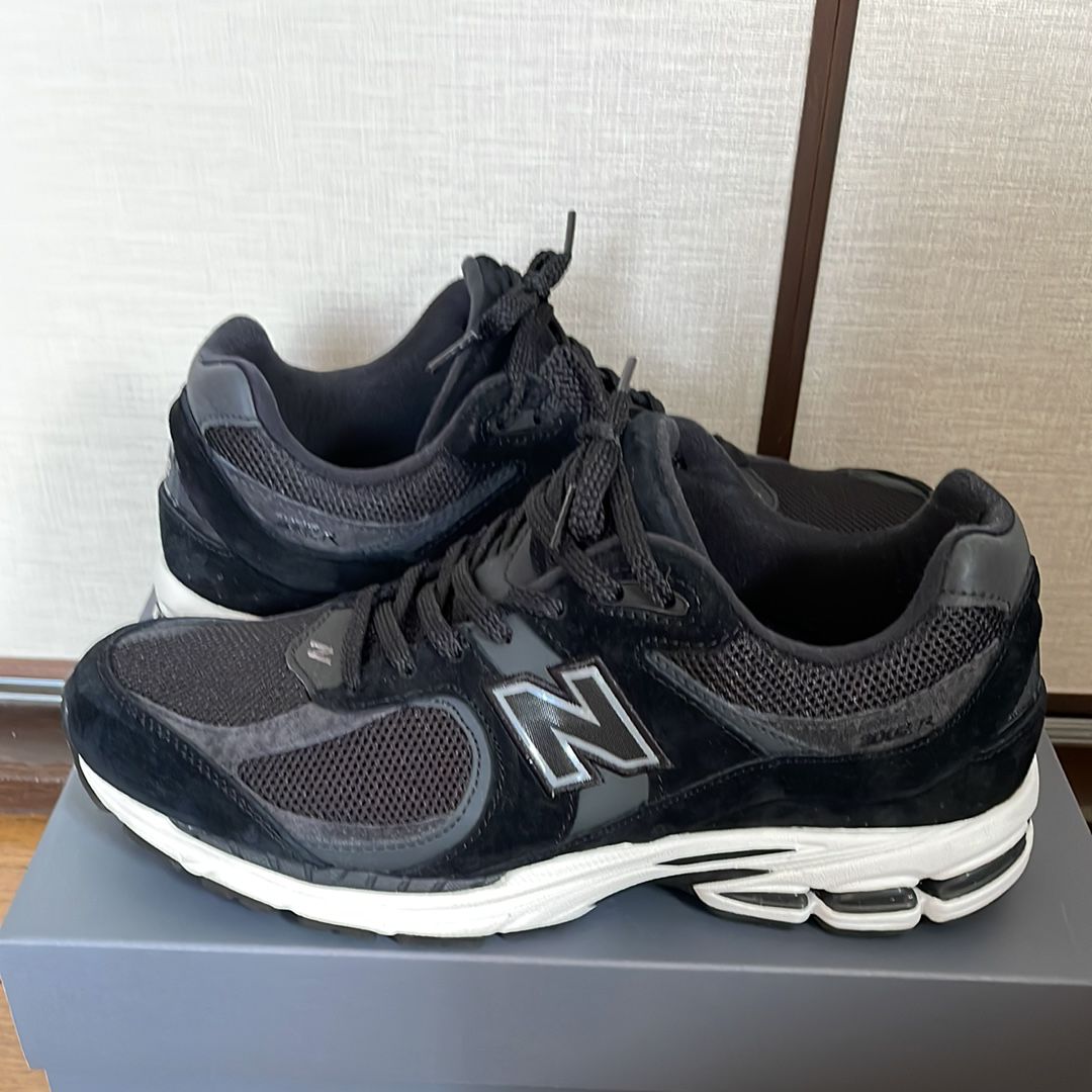 New Balance 2002R "Black Gunmetal"