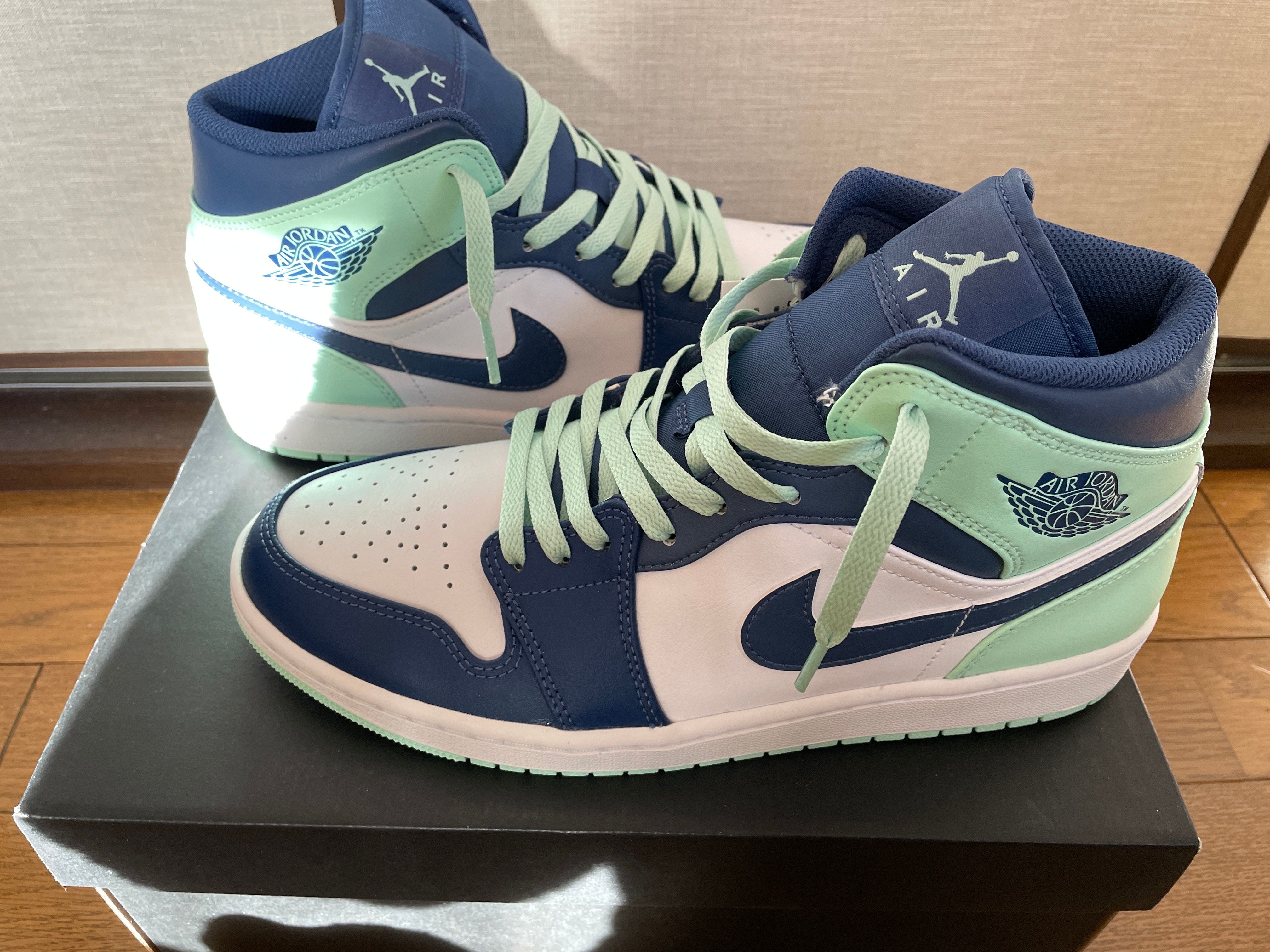Nike Air Jordan 1 Mid "Blue Mint"