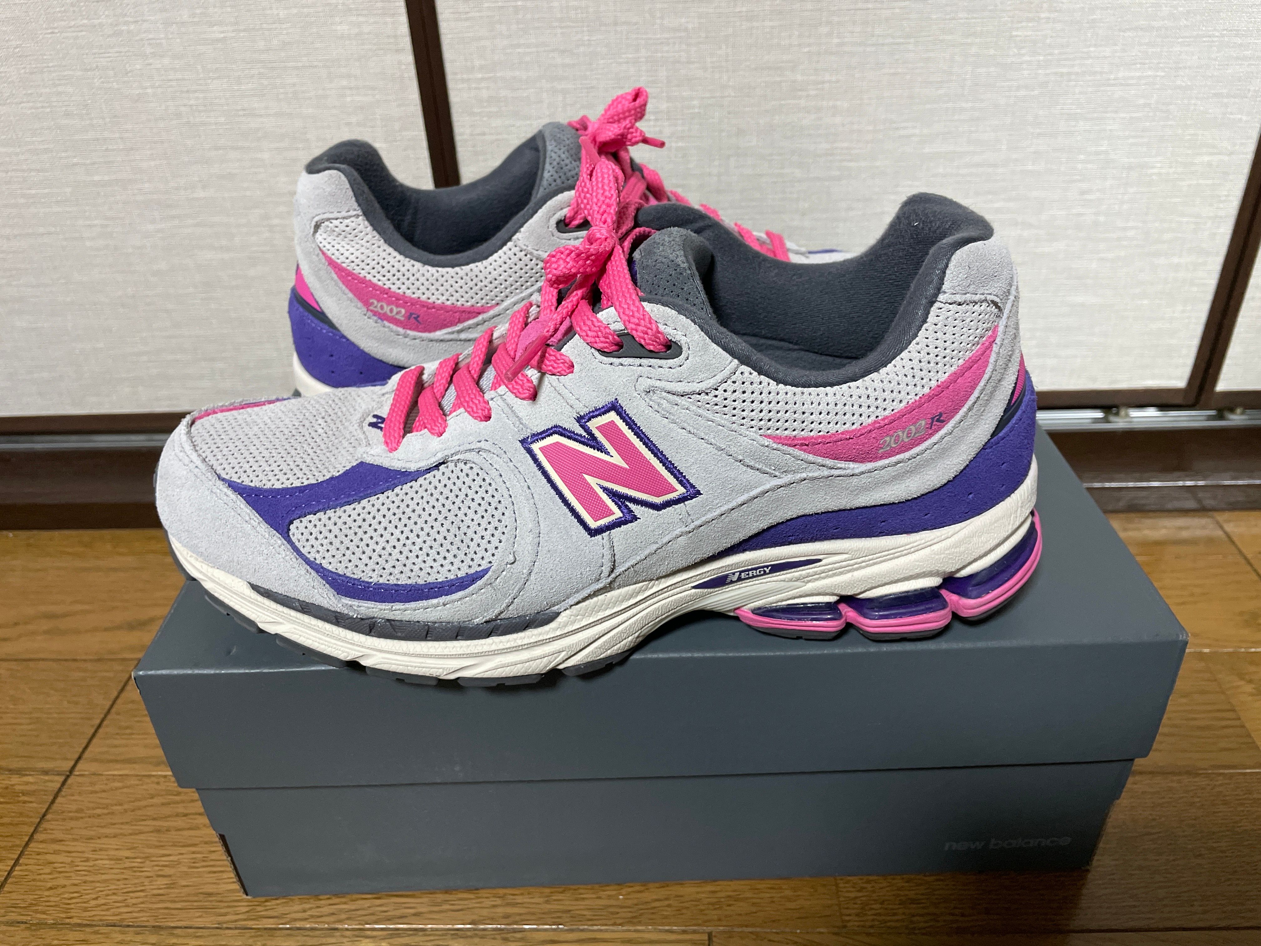 New Balance 2002R "Gray/Pink"