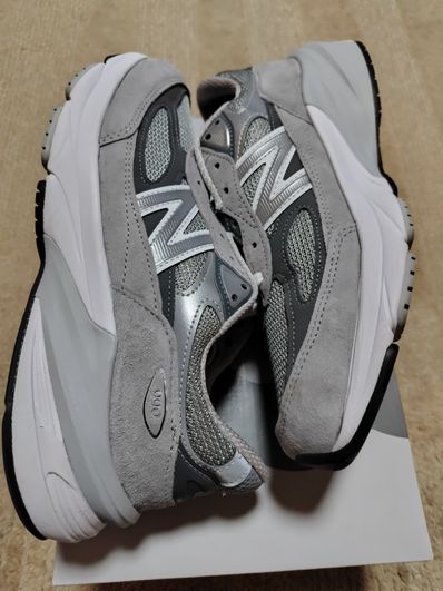 New Balance 990V6 "Gray" (Heel Logo NB)