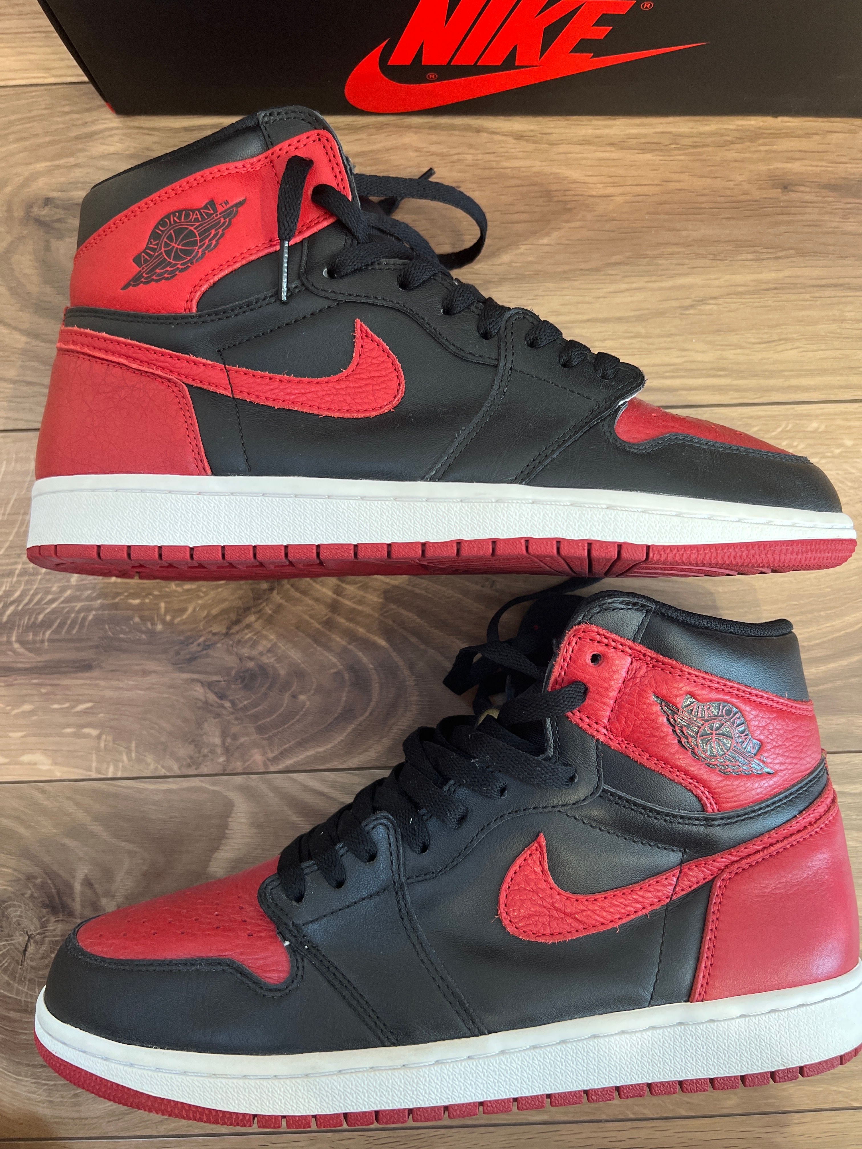 Nike Air Jordan 1 Retro High OG "Bred/Banned"