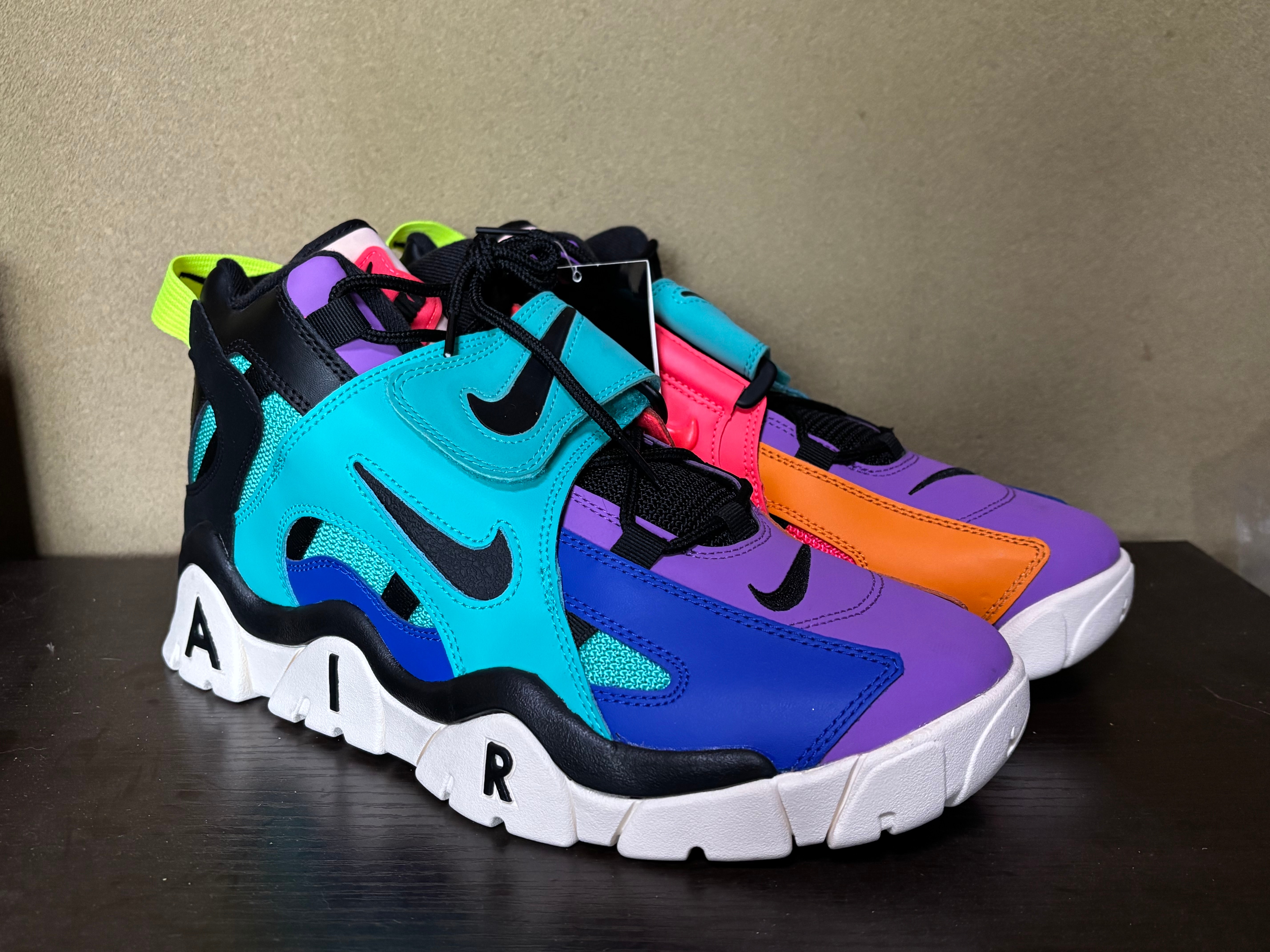 NIKE AIR BARRAGE MID "POP THE STREET COLLECTION"