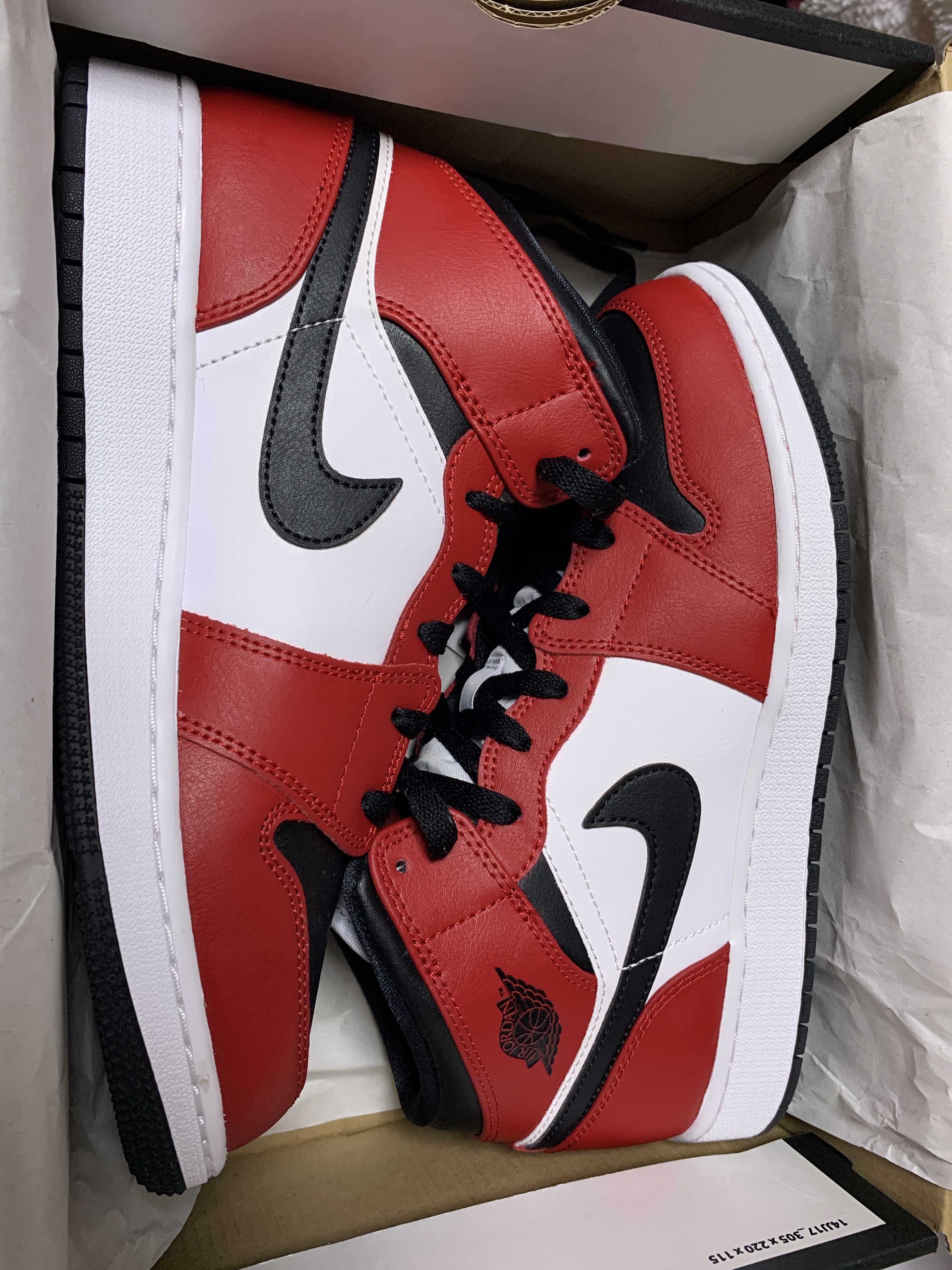 Nike GS Air Jordan 1 Mid "Black/Gym Red-White"