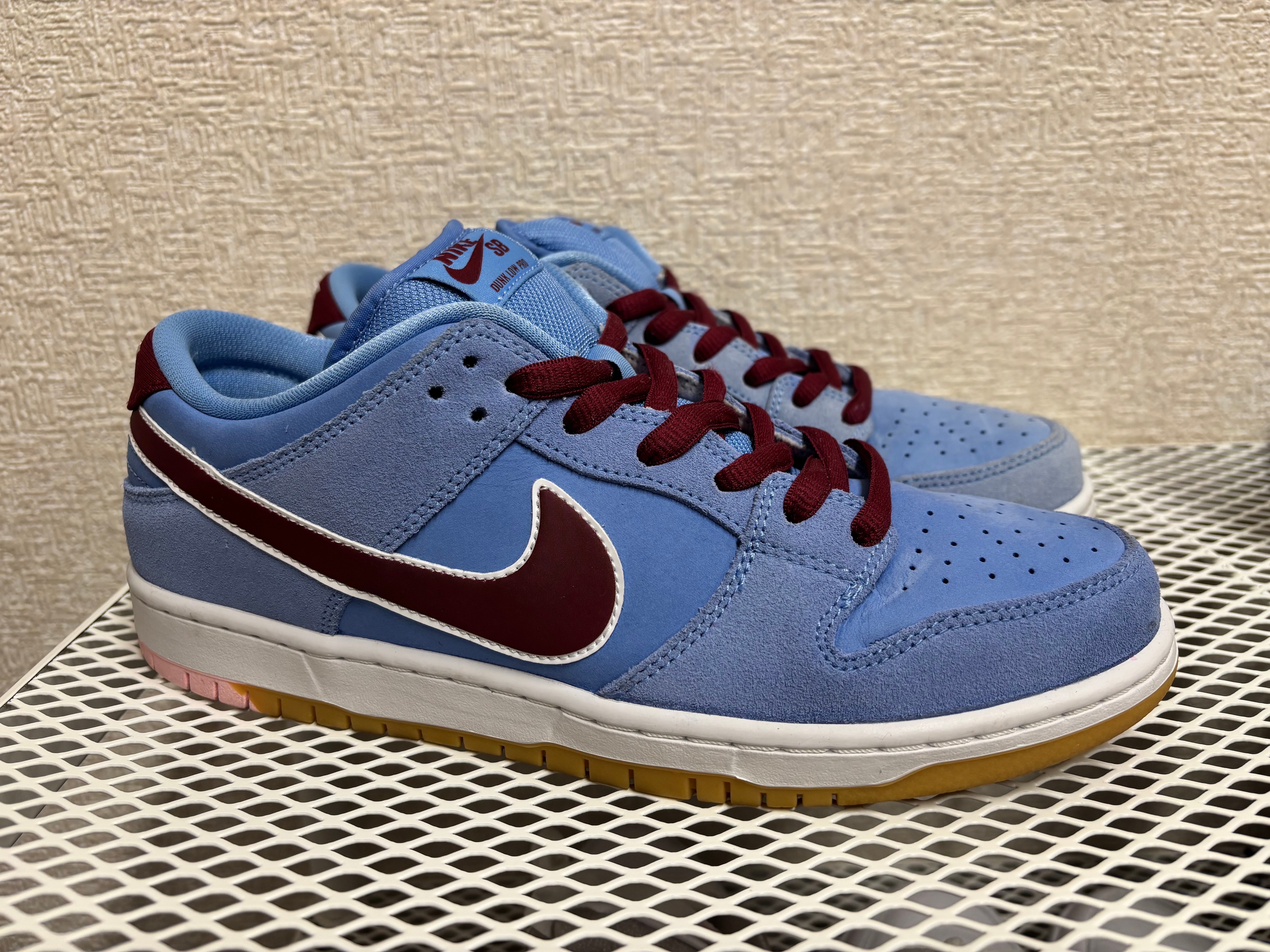 Nike SB Dunk Low Pro "Philadelphia Phillies/Valor Blue and Team Maroon"