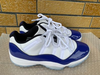 NIKE Women's AIR JORDAN 11 LOW "CONCORD SKETCH"