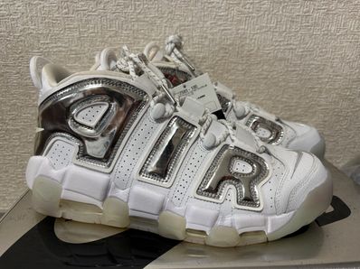 NIKE Women's AIR MORE UPTEMPO CHROME WHITE/SILVER