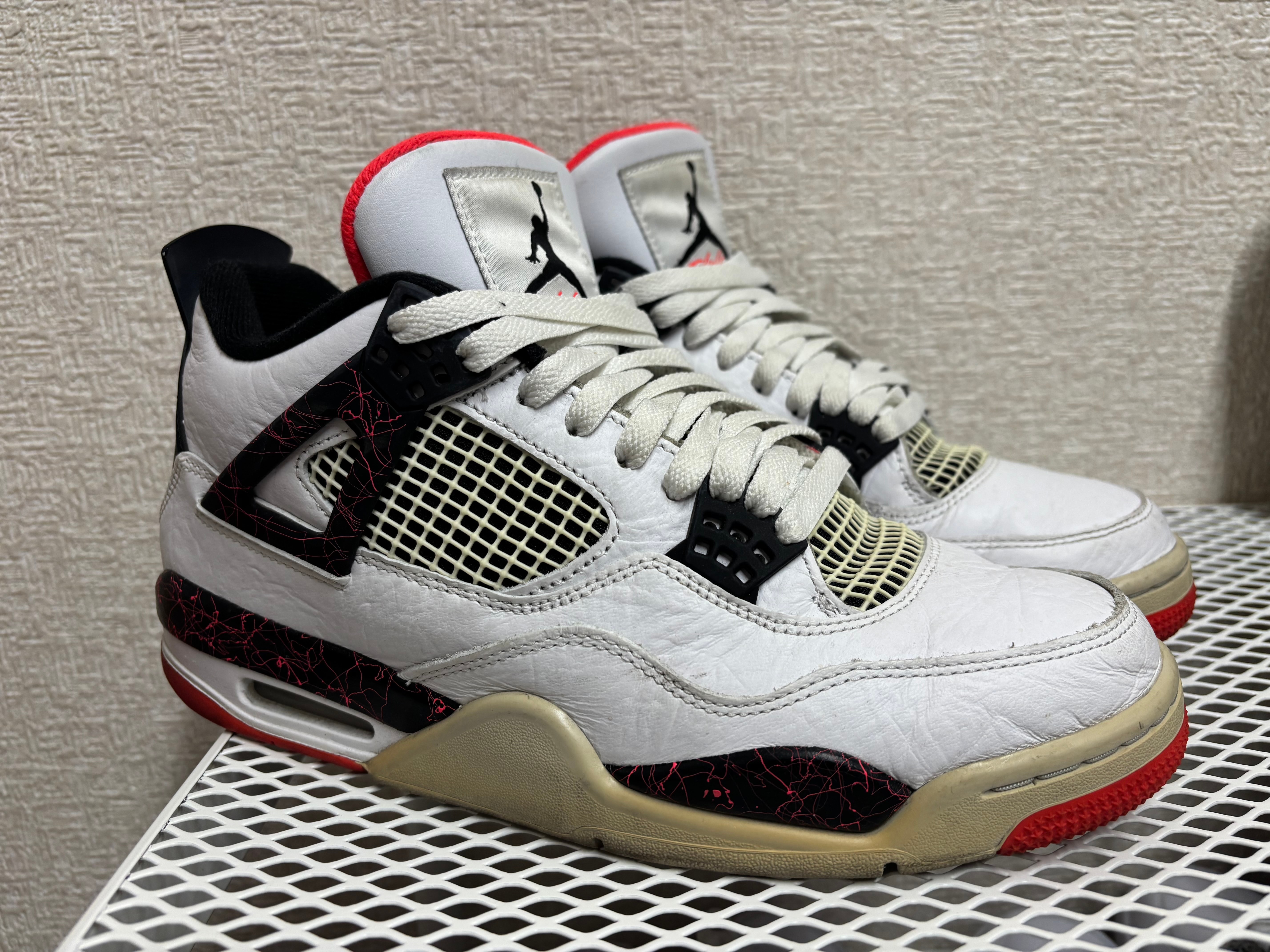 Nike Air Jordan 4 Retro "Flight Nostalgia"