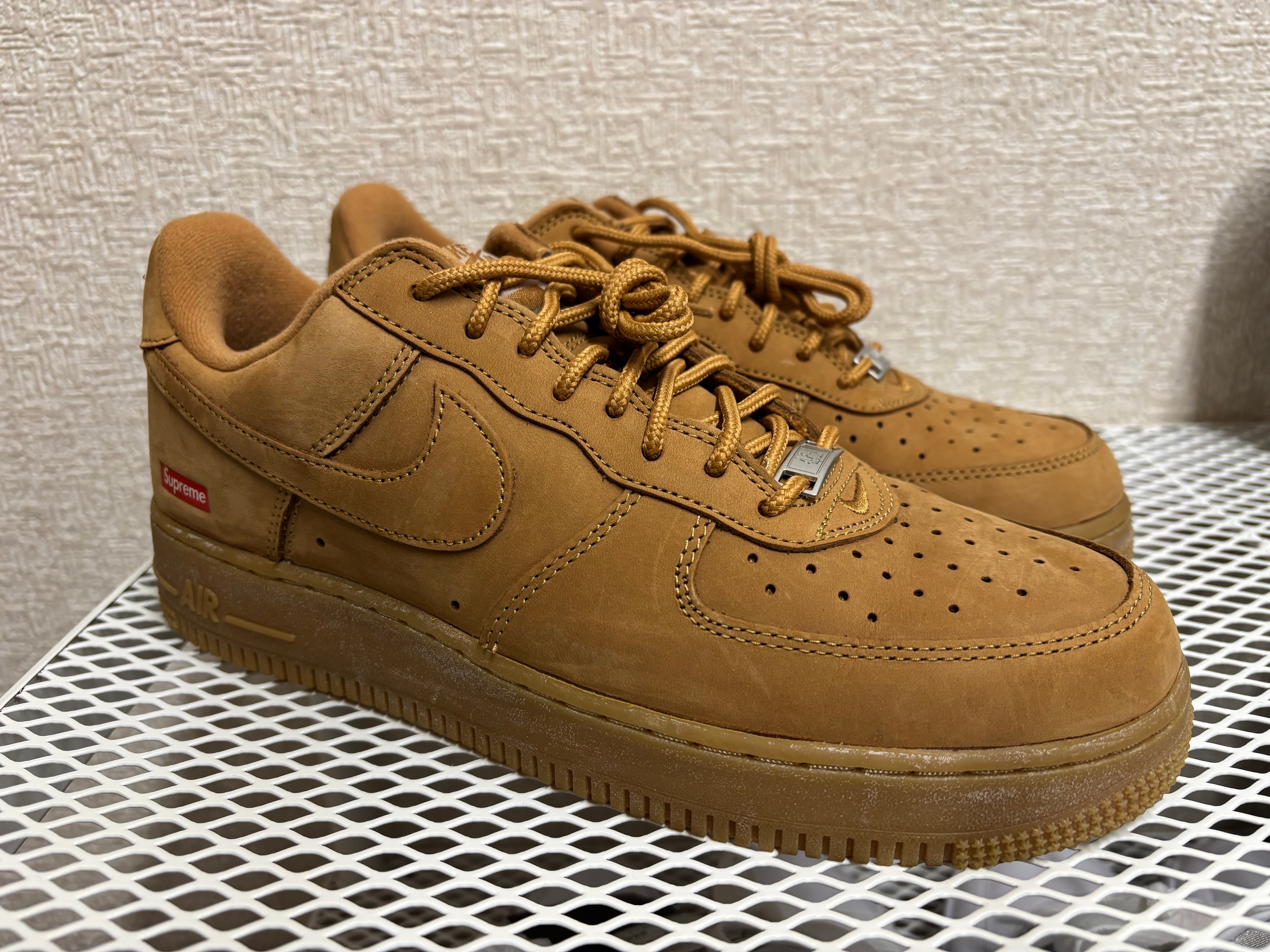 Supreme × Nike Air Force 1 Low 