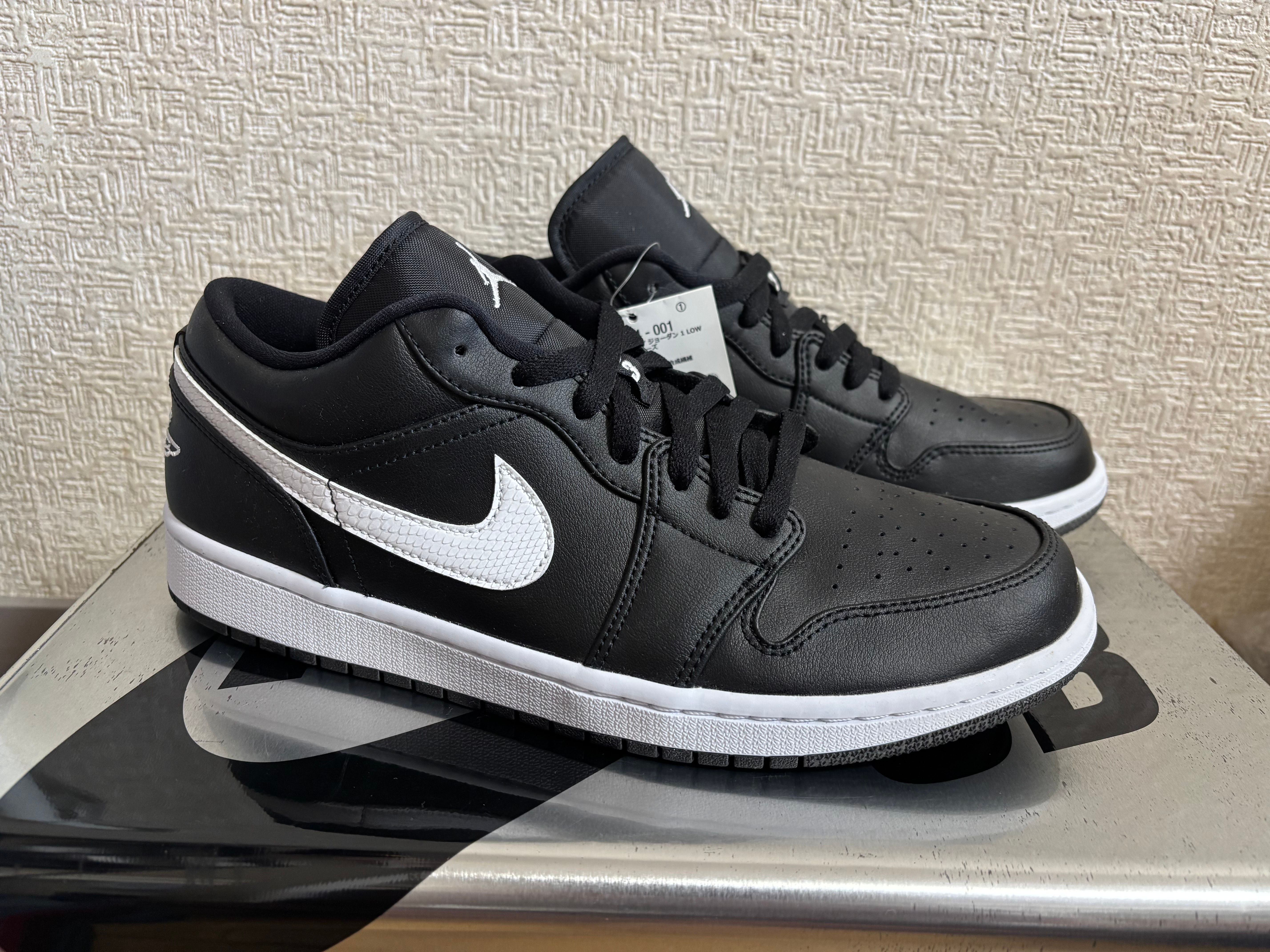 NIKE Women's AIR JORDAN 1 LOW "BLACK"