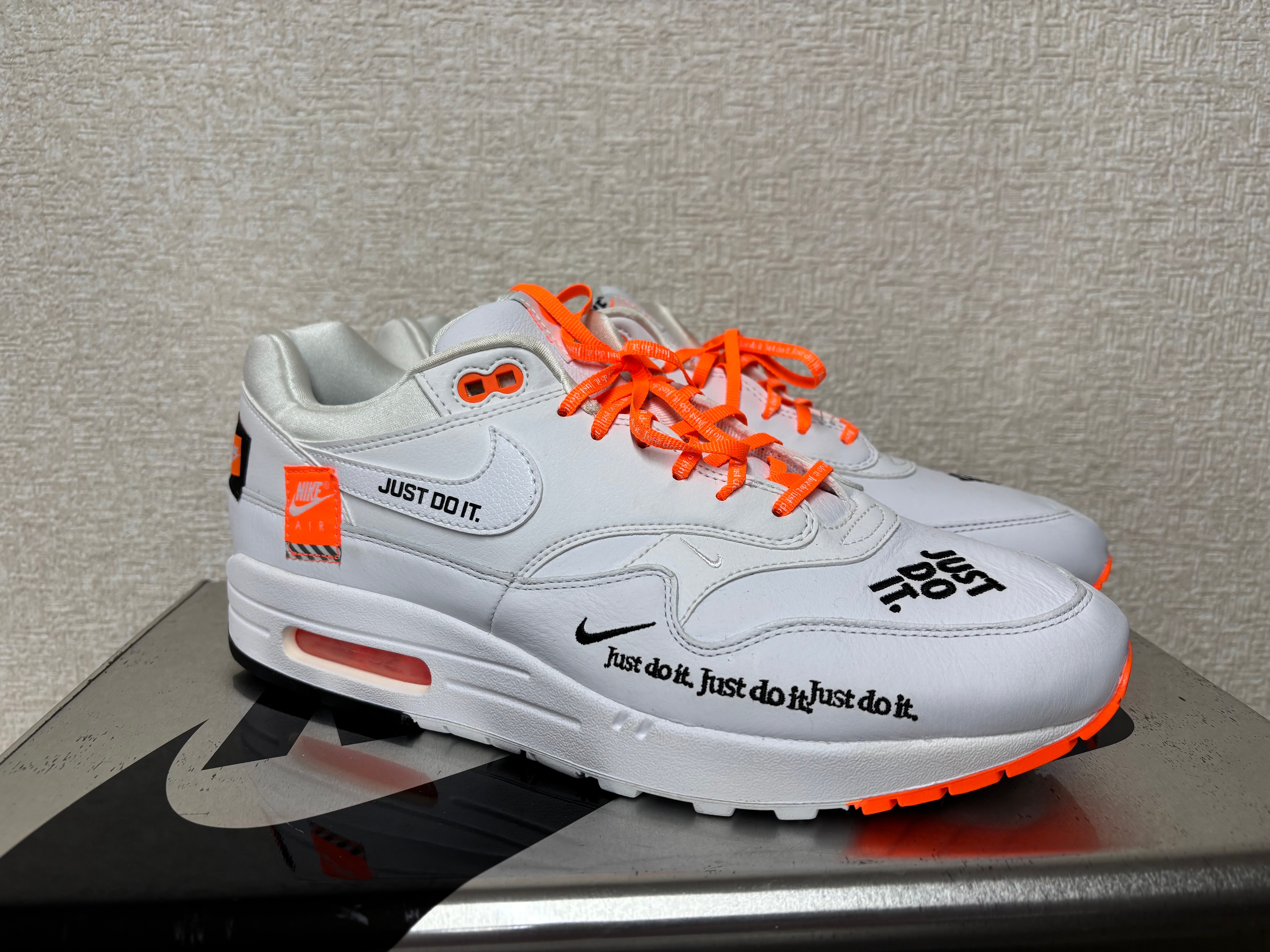 NIKE AIR MAX 1 WHITE JUST DO IT COLLECTION