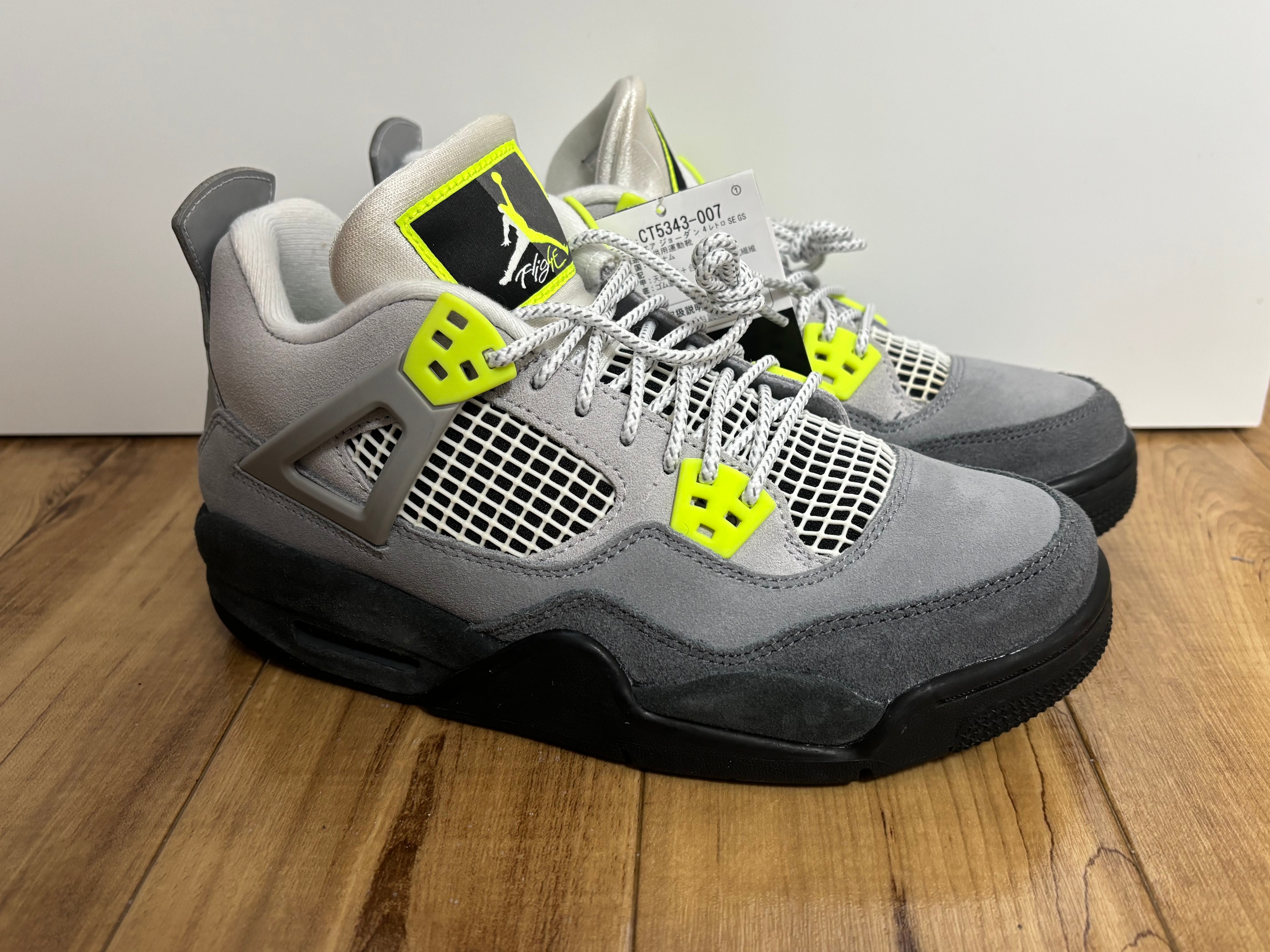 Nike GS Air Jordan 4 Retro SE "Neon"