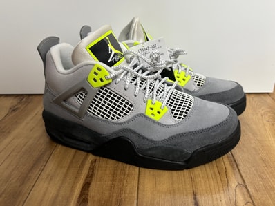 Nike GS Air Jordan 4 Retro SE "Neon"