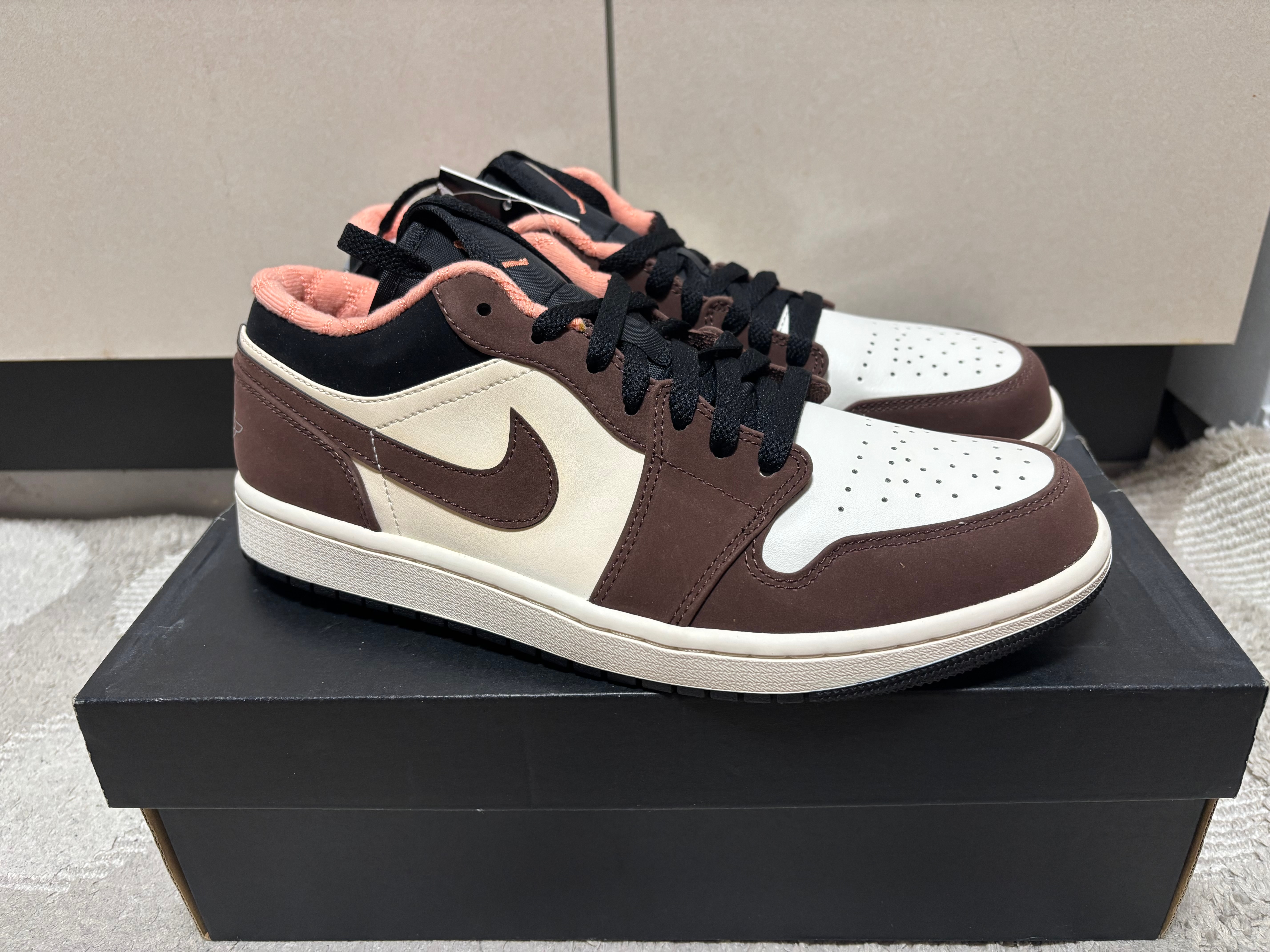 Nike Air Jordan 1 Low SE "Light Chocolate" / "Mocha Brown"