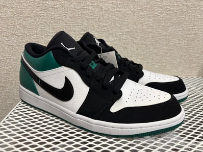 Nike Air Jordan 1 Low "White Black Mystic Green"