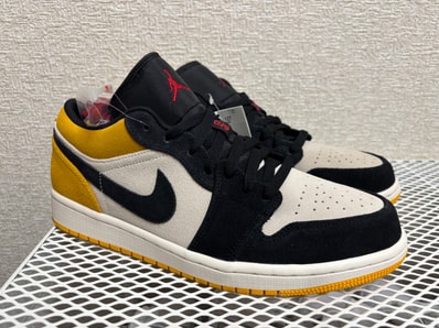 Nike Air Jordan 1 Low "Sail University Gold Black"
