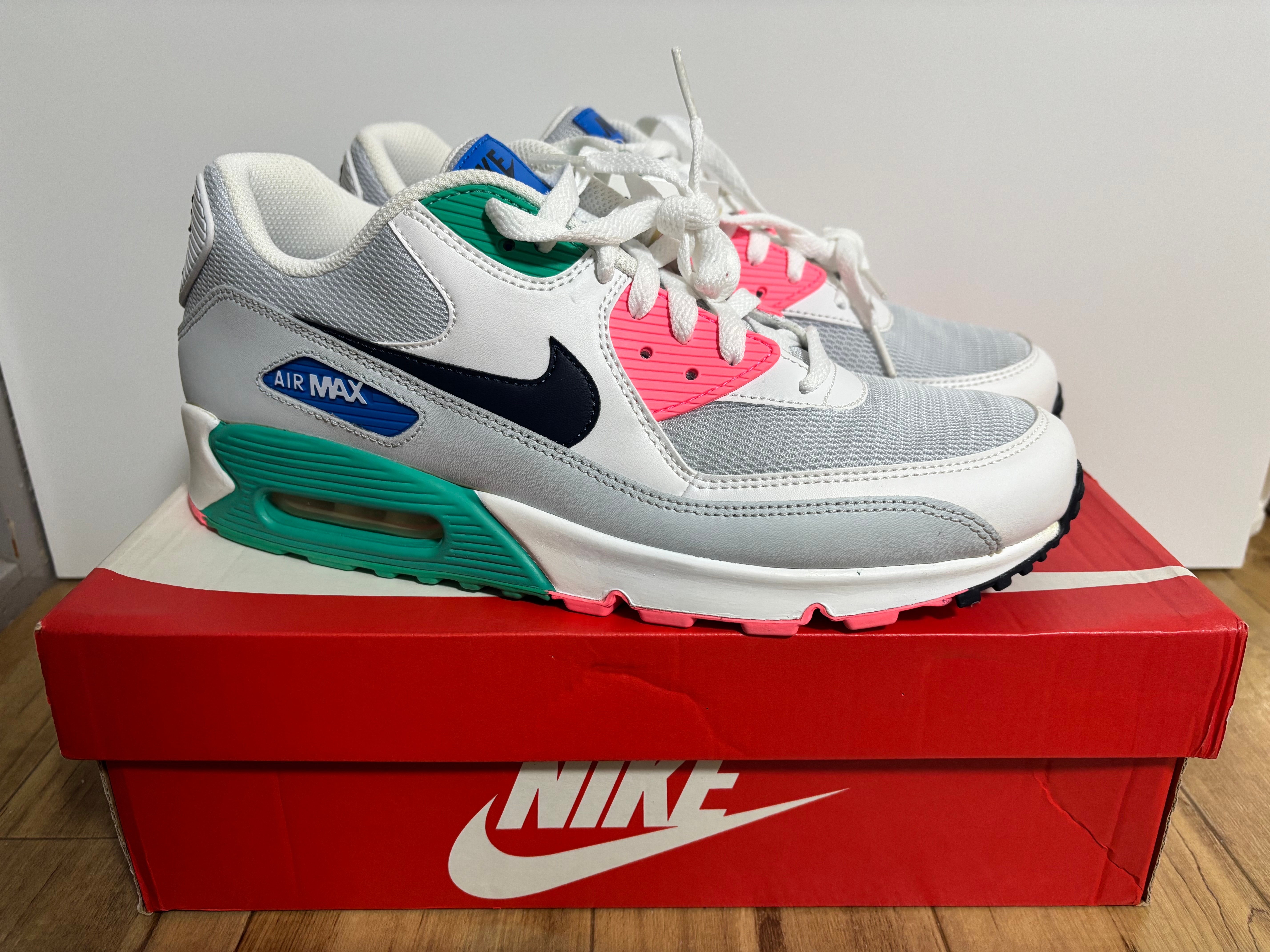 Nike Air Max 90 Essential "White/Obsidian/Pure Platinum"