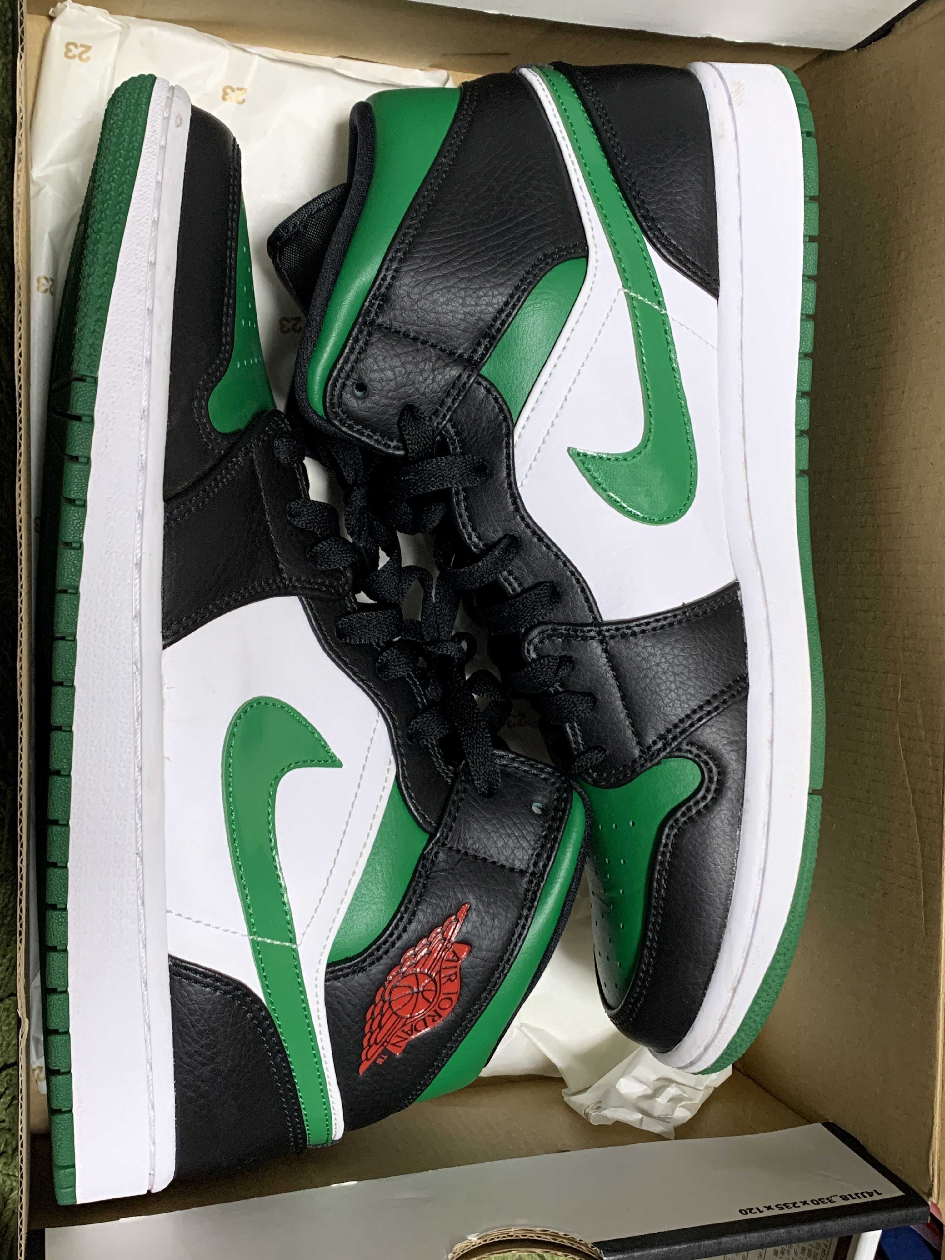 NIKE AIR JORDAN 1 MID "PINE GREEN"