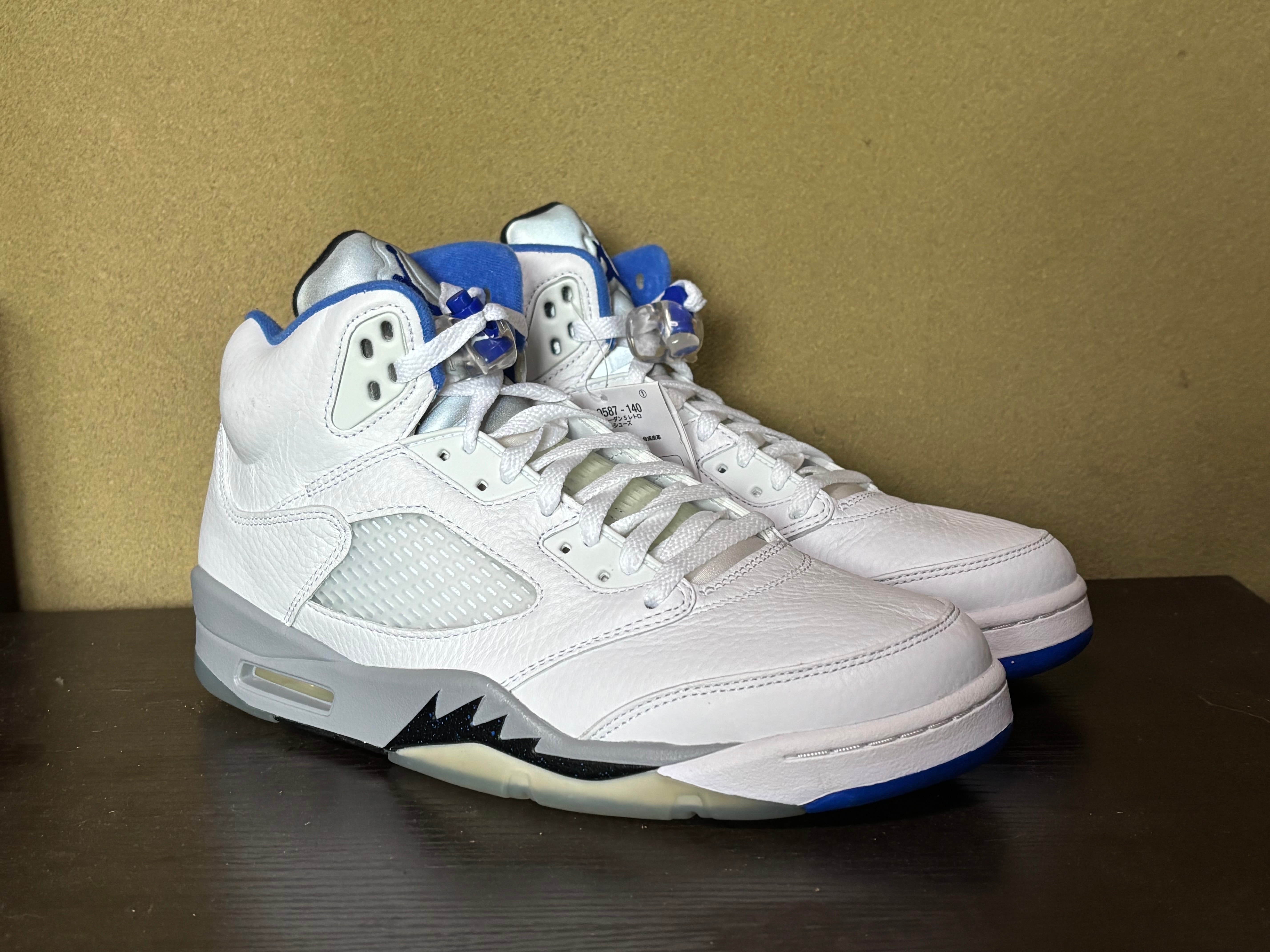 ジョーダン エアジョーダン5 (JORDAN Air Jordan 5) の新作・中古通販