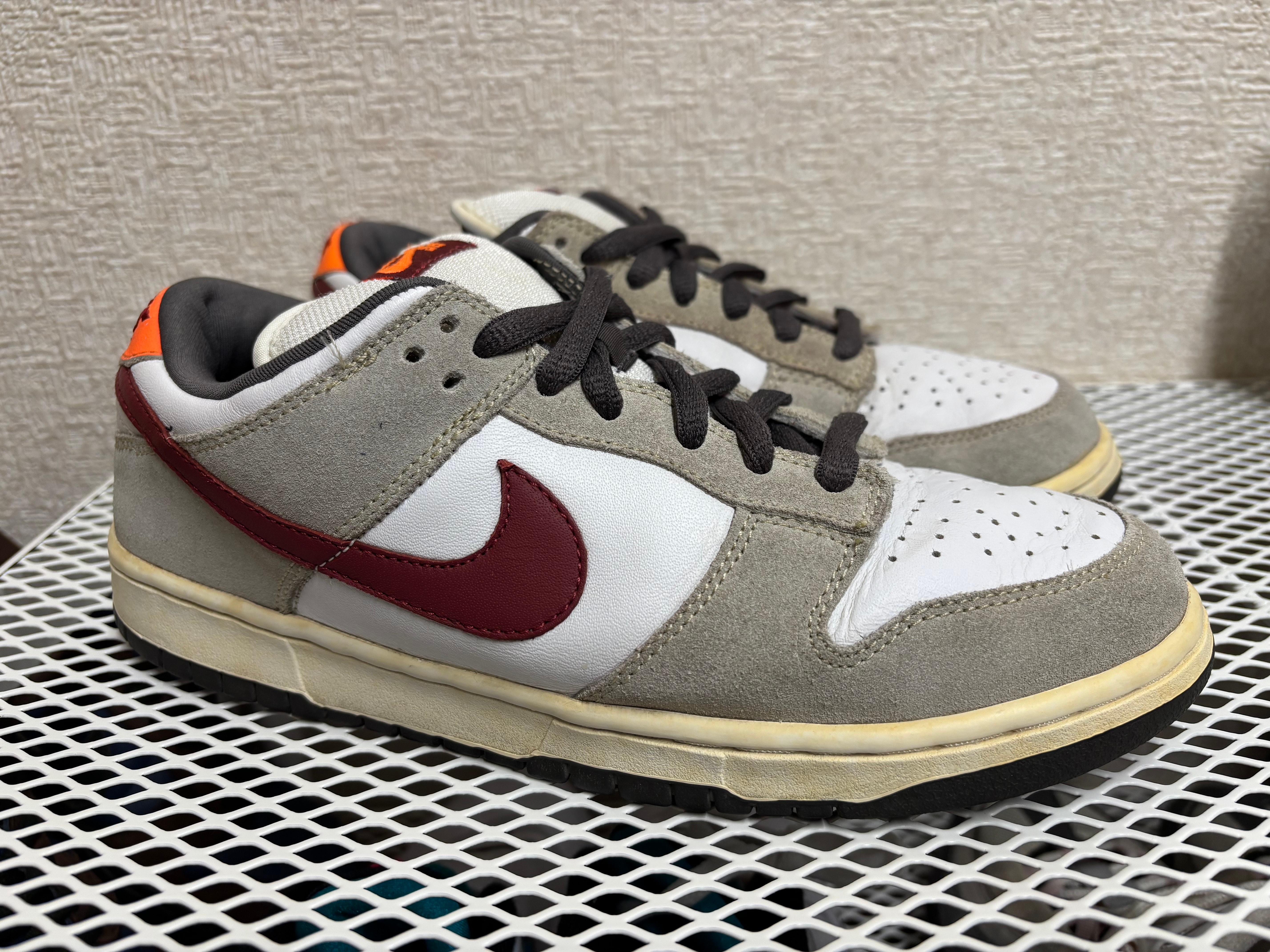 Nike SB Dunk Low Pro "White Varsity Crimson"