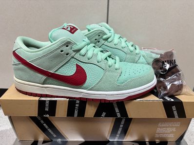 Nike SB Dunk Low "Medium Mint Gym Red"