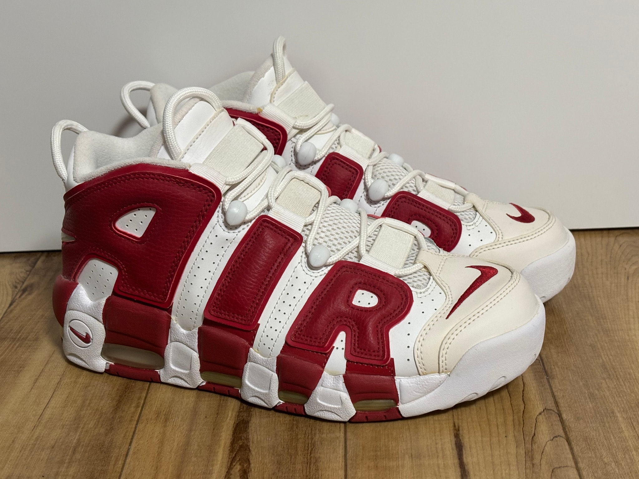 Nike Air More Uptempo "Varsity Red"