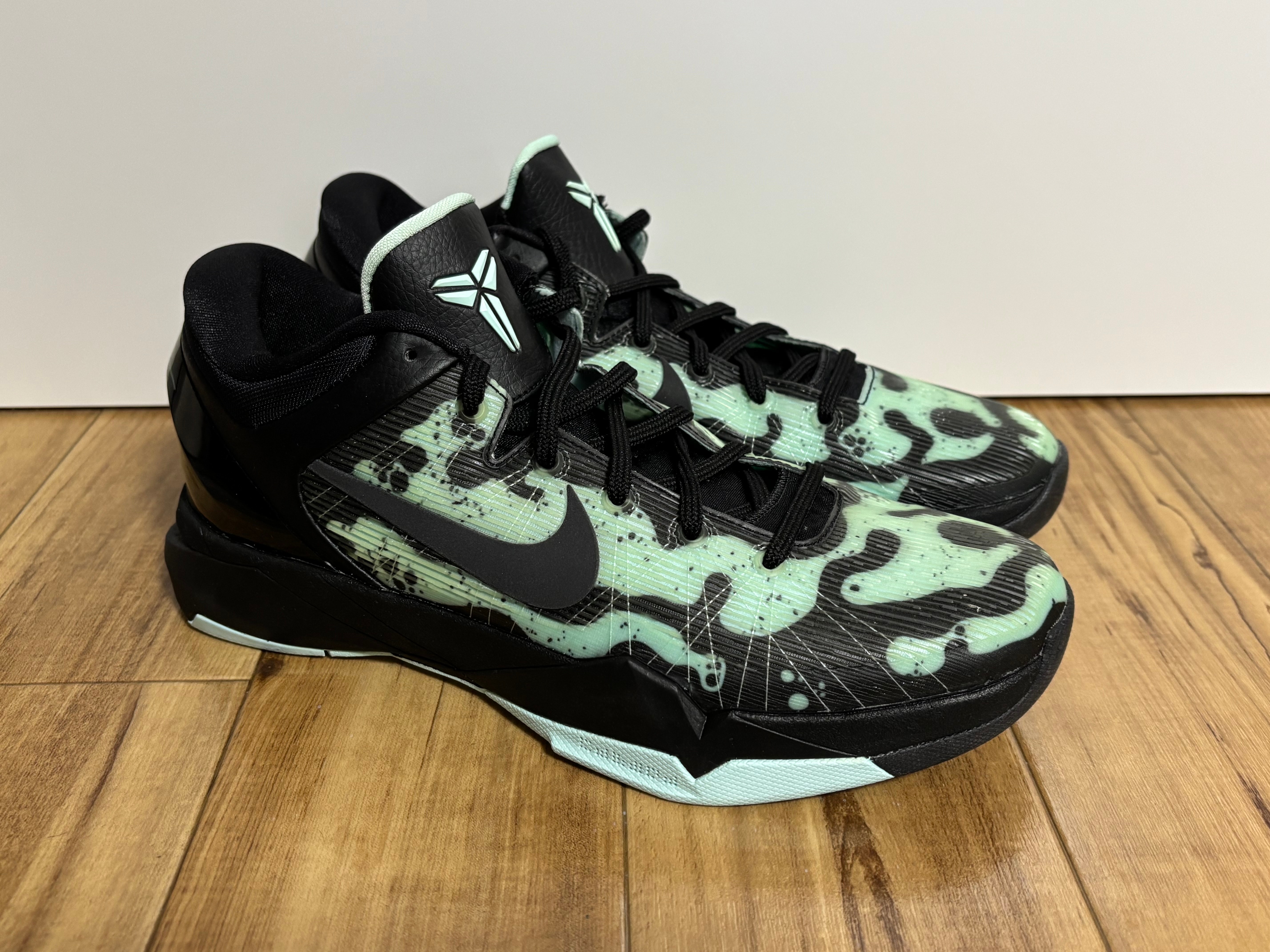 Nike Kobe 7 Poison Dart Frog "Mint"