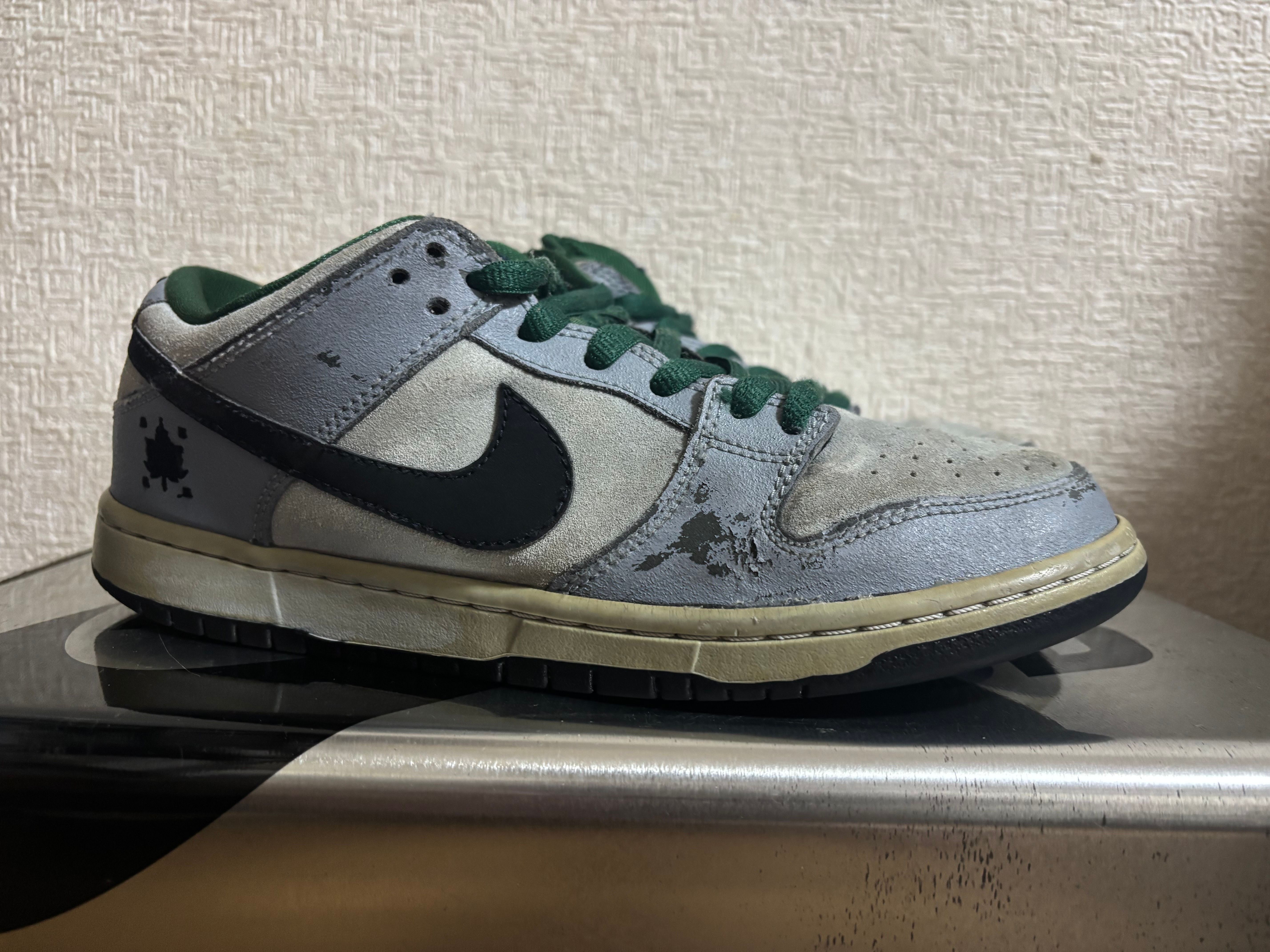 Nike SB Dunk Low "Maple Leaf Central Park"