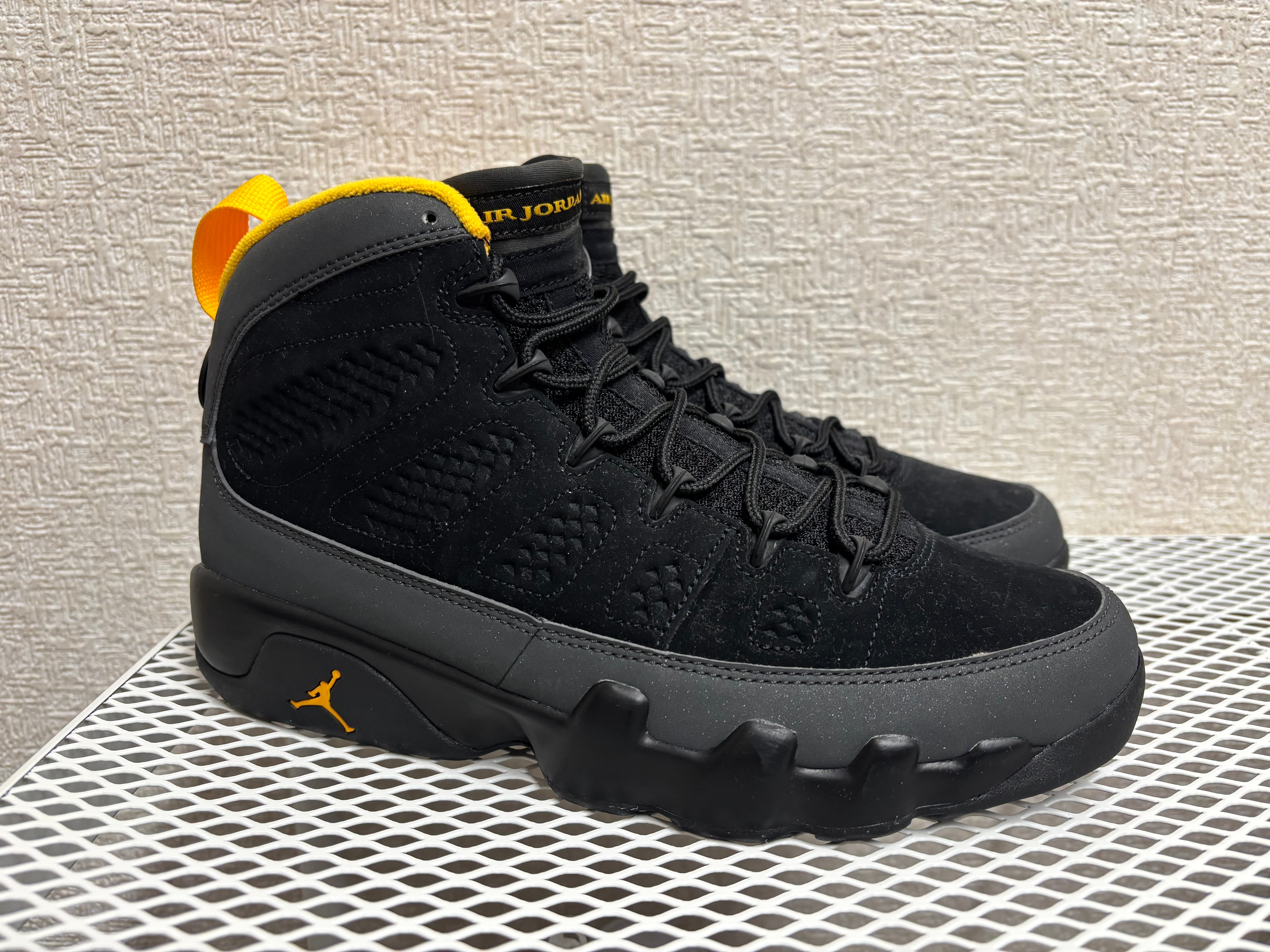 Nike Air Jordan 9 "University Gold"