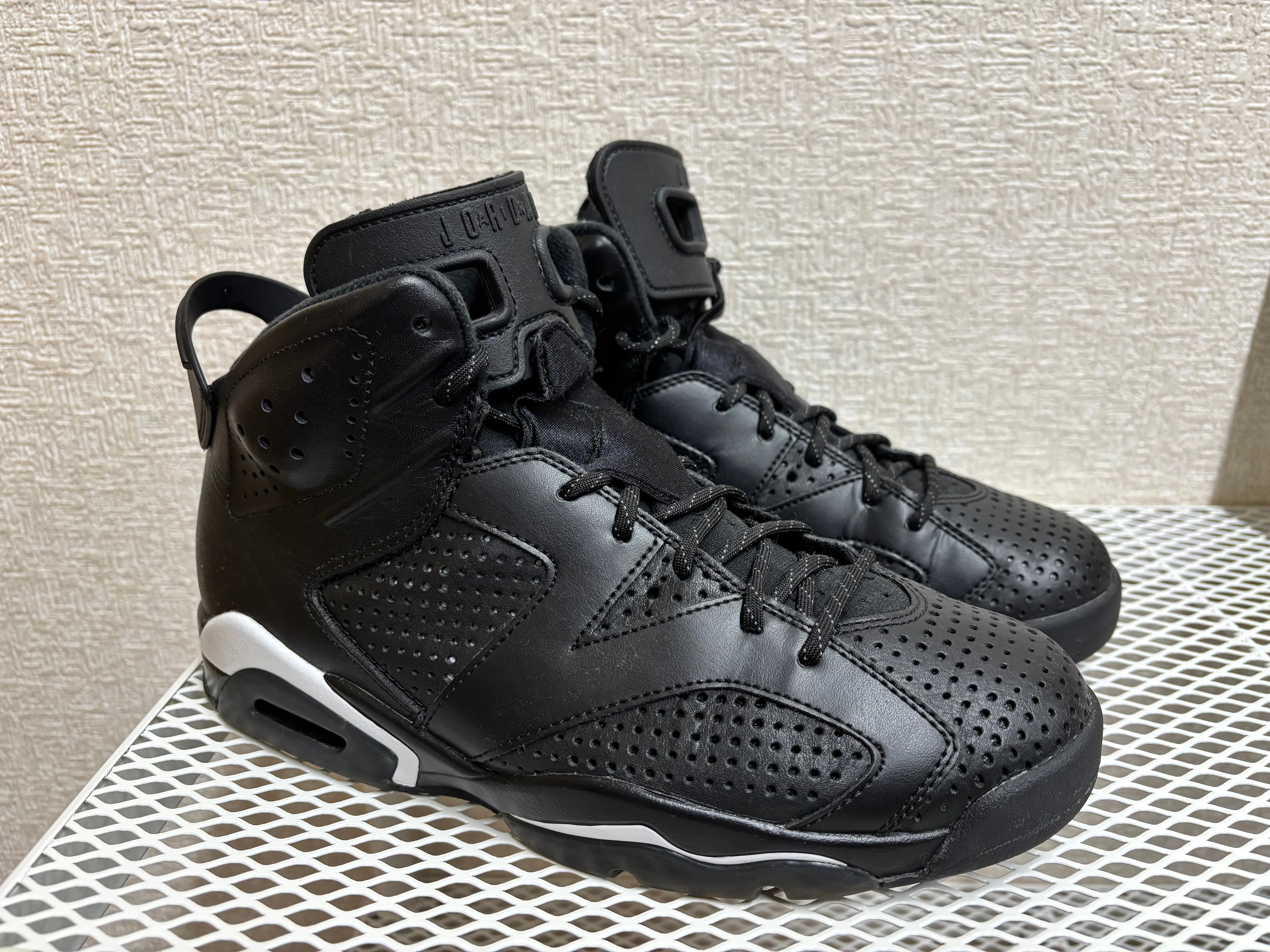 NIKE AIR JORDAN 6 RETRO "BLACK CAT"