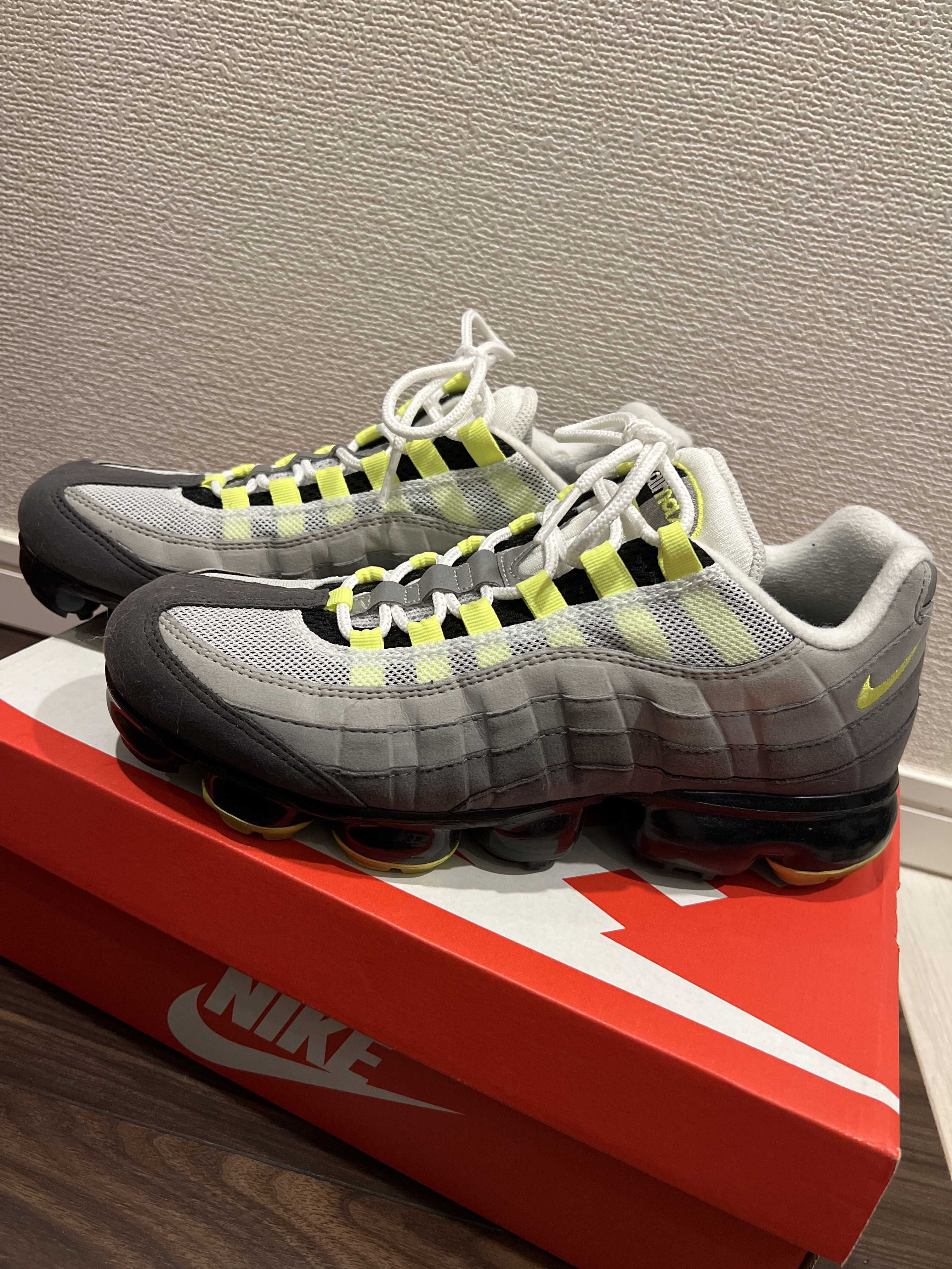 Nike Air Vapormax 95 "Neon"