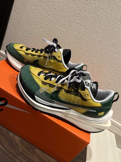 sacai × Nike Vapor Waffle "Tour Yellow/Stadium Green-Sail"