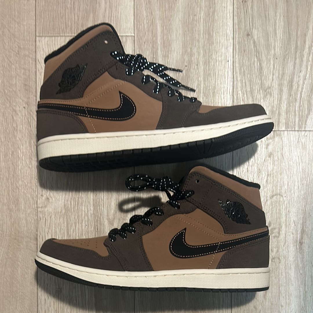Nike Air Jordan 1 Mid SE "Dark Chocolate"