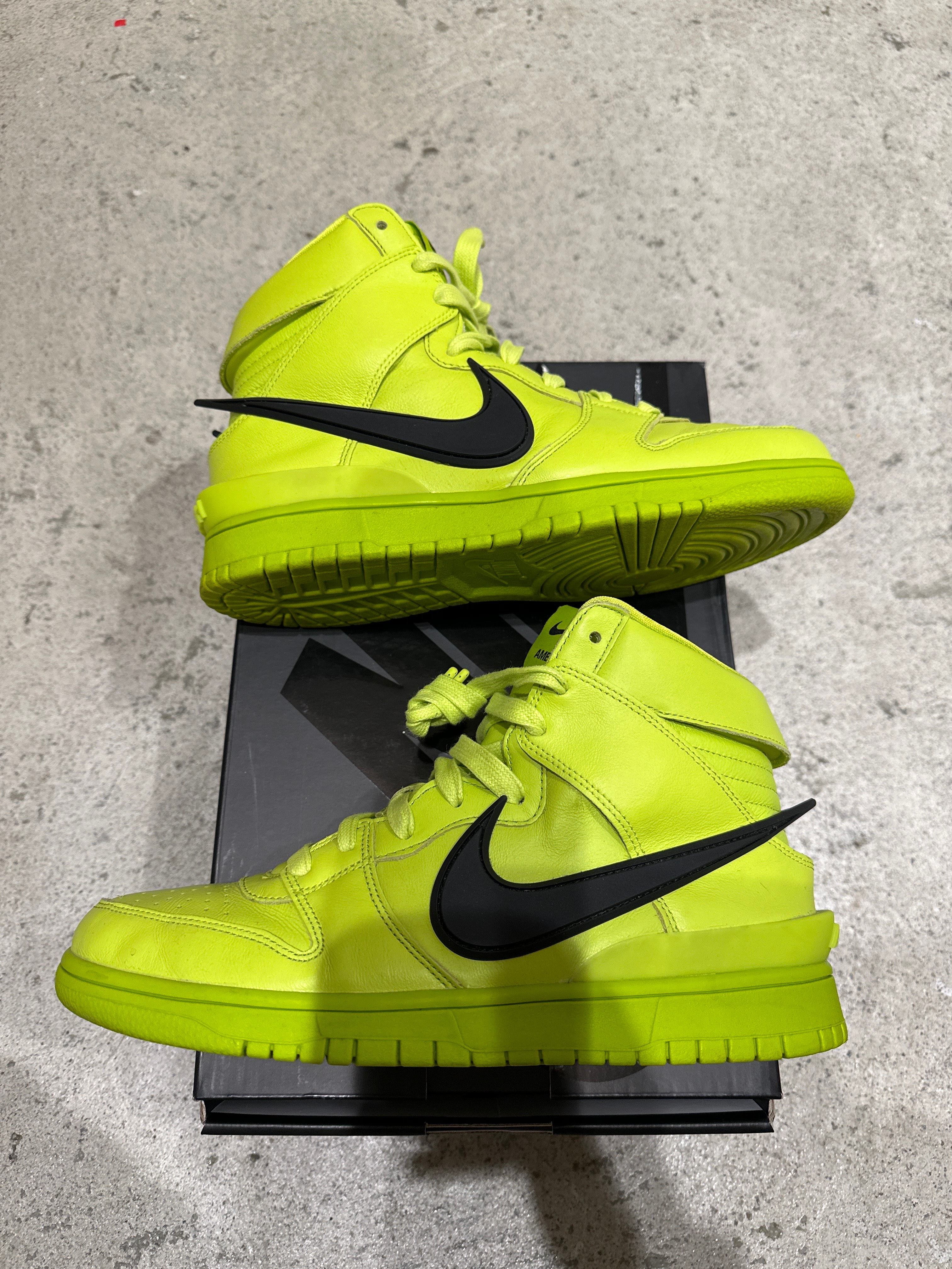 AMBUSH × NIKE DUNK HIGH "FLASH LIME"