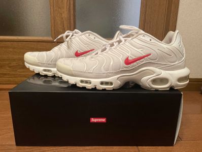 Supreme x Nike Air Max Plus TN "White/Speed Red"