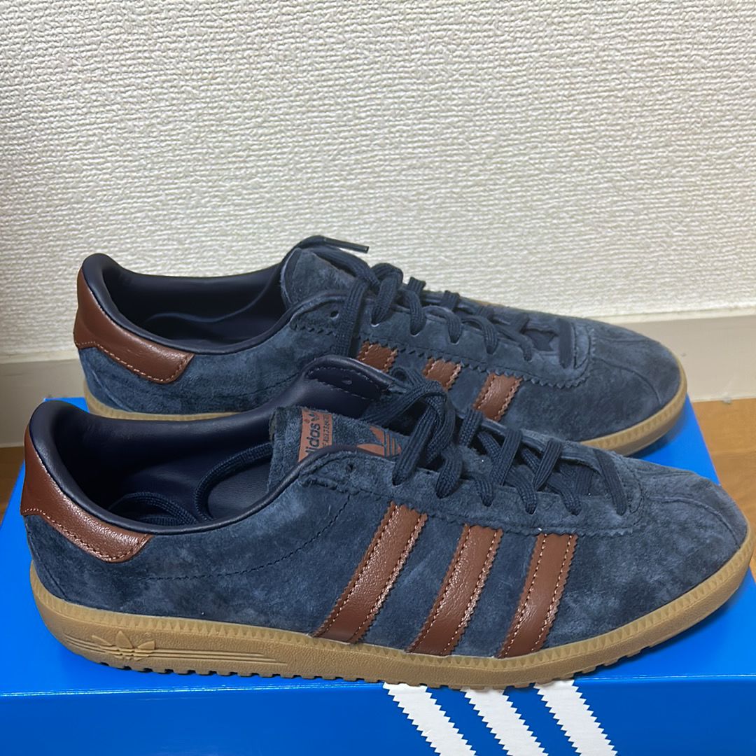 バミューダ(Bermuda)/adidas 人気の新作/中古通販【スニーカー