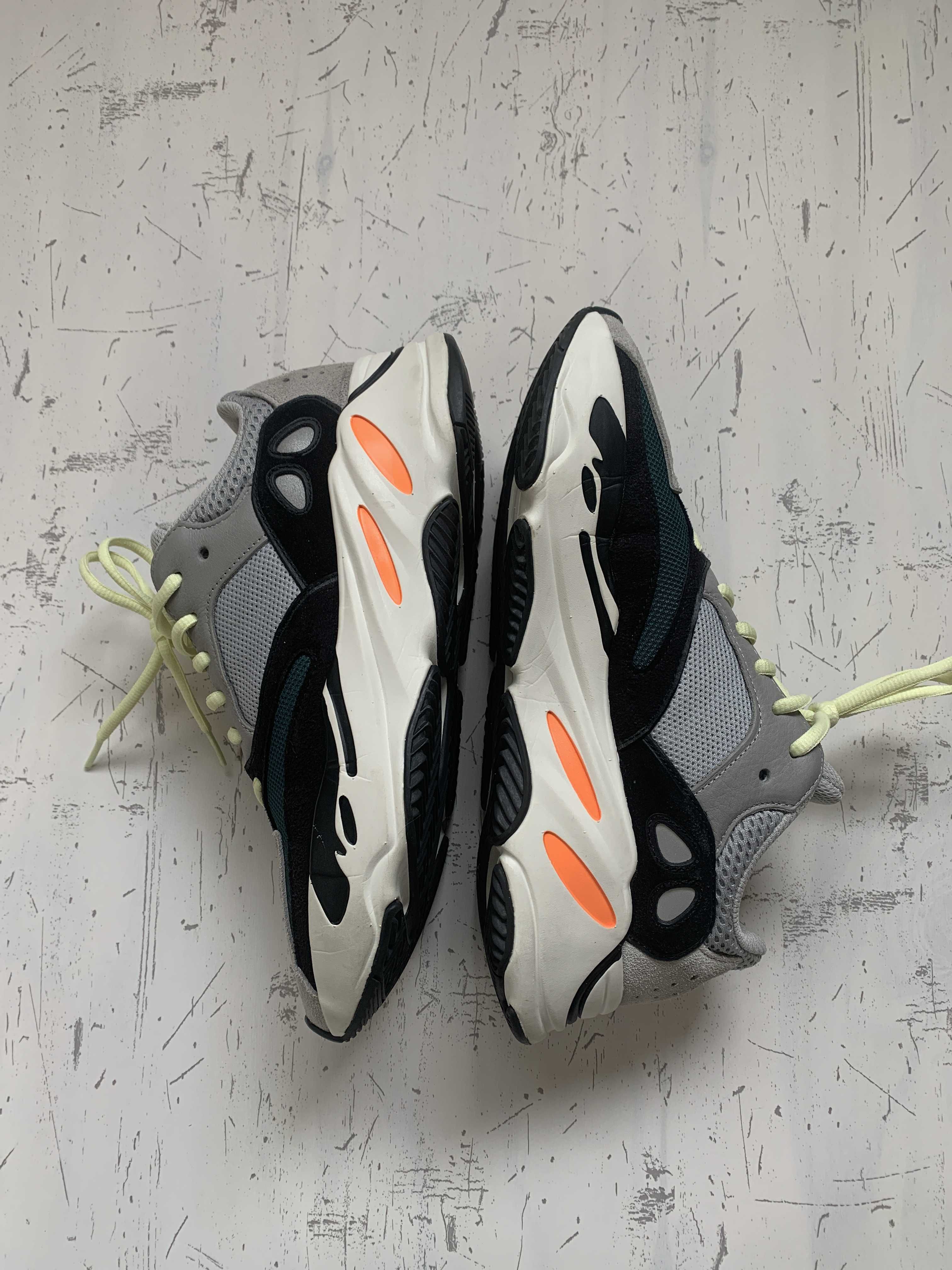 adidas YEEZY Boost 700 "Wave Runner"