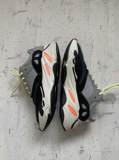 adidas YEEZY Boost 700 "Wave Runner"